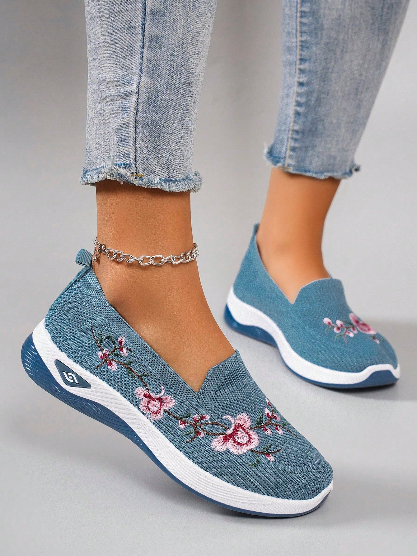New Arrival Women's Casual Sports Shoes, Embroidered Comfortable Sneakers, Lightweight, Breathable Flat Slip-On Shoes, Shoes For Women