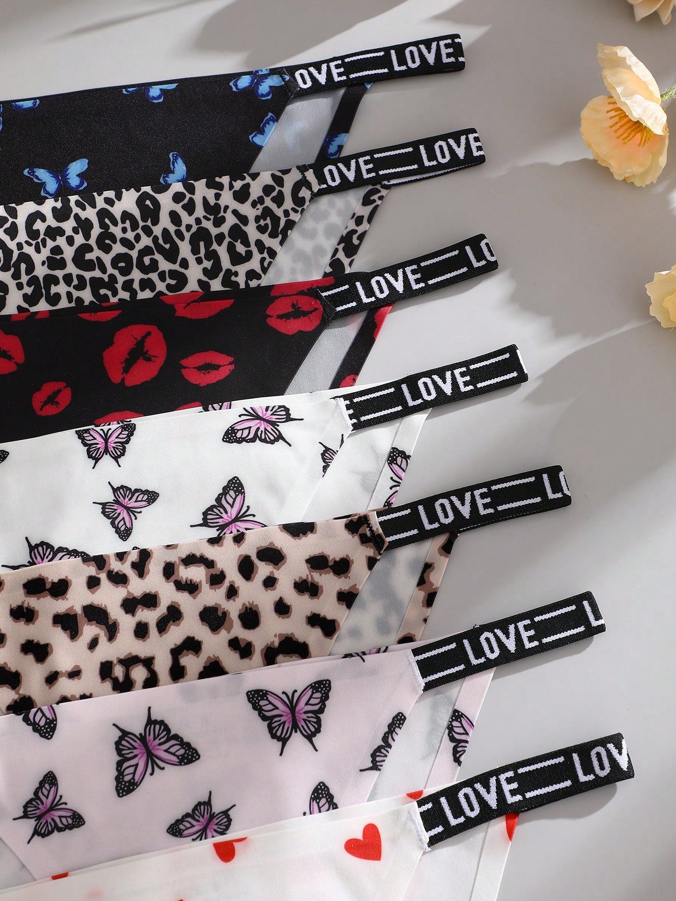 7pcs Women's Printed Seamless Panties Set In Multiple Colors, Low-Rise Brazilian Style Underwear With Lettered Trim And Printed Accessories