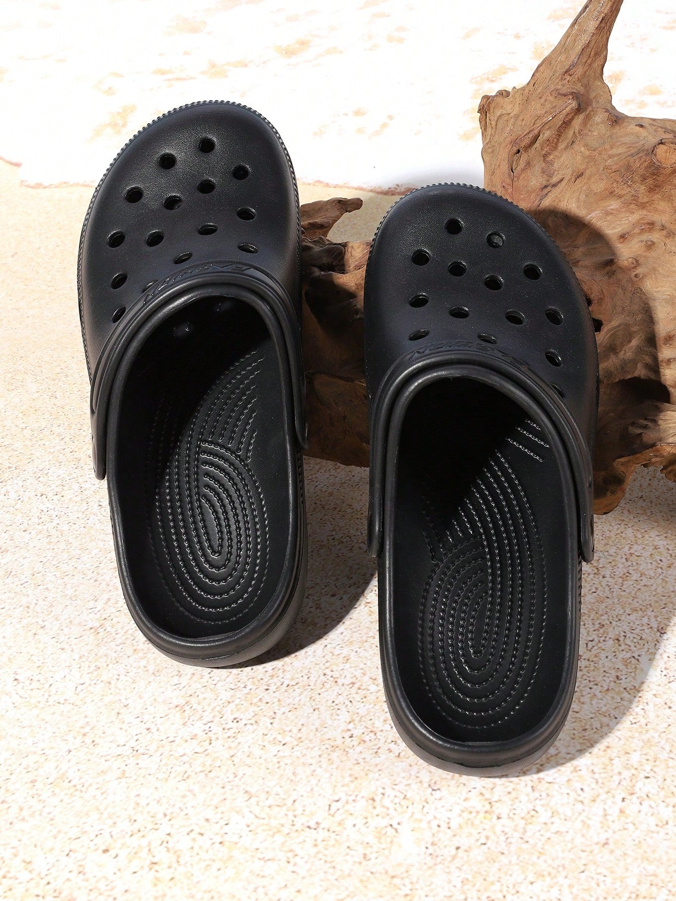 Women Minimalist Perforated Garden Sandals
