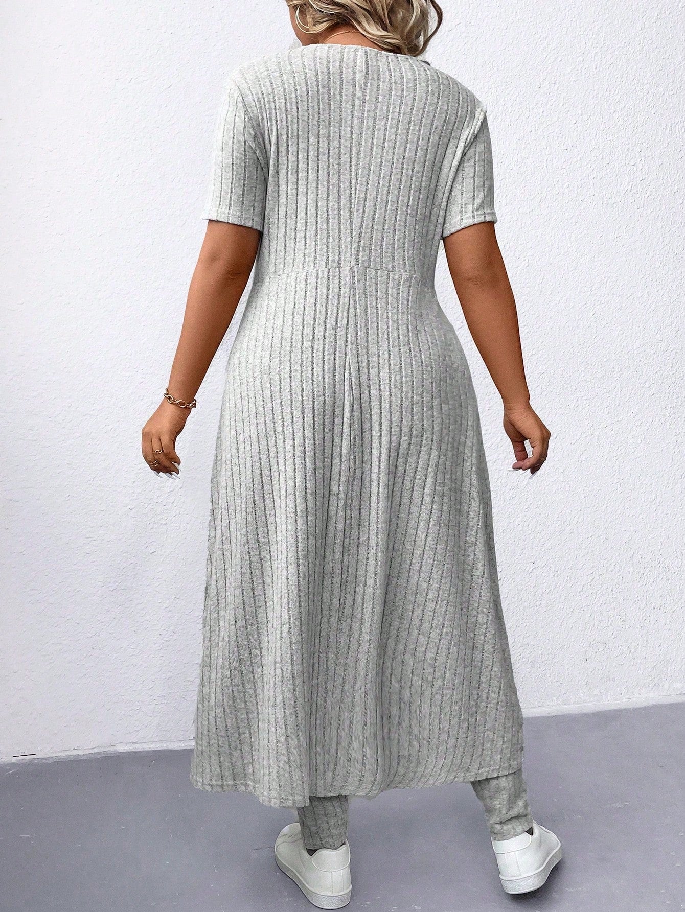 LUNE Plus Size Women Solid Color Simple Daily Short Sleeve Top & Long Pants Set