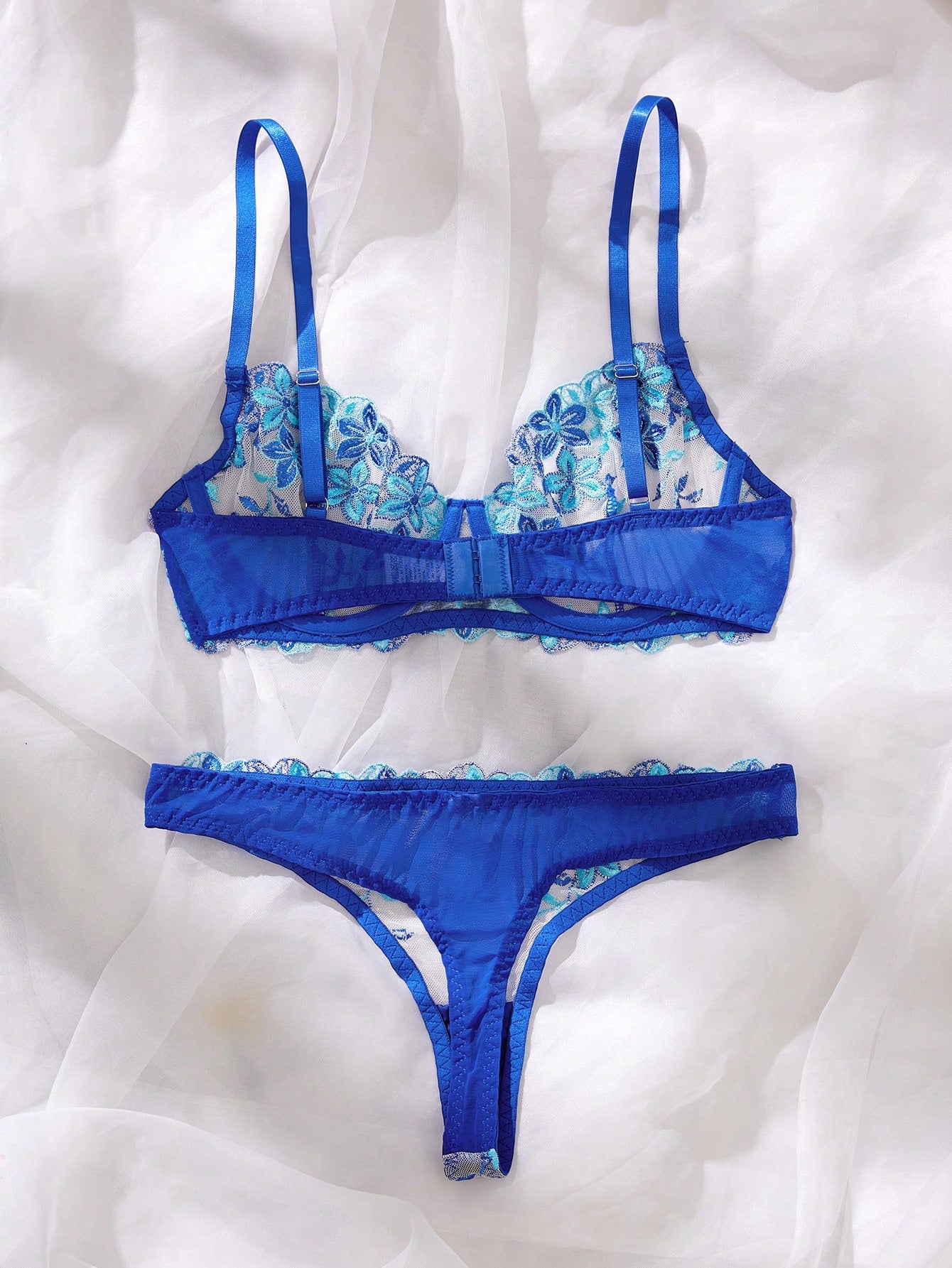 2pcs Romantic Pink Women's Bra And Panty Set With Underwire