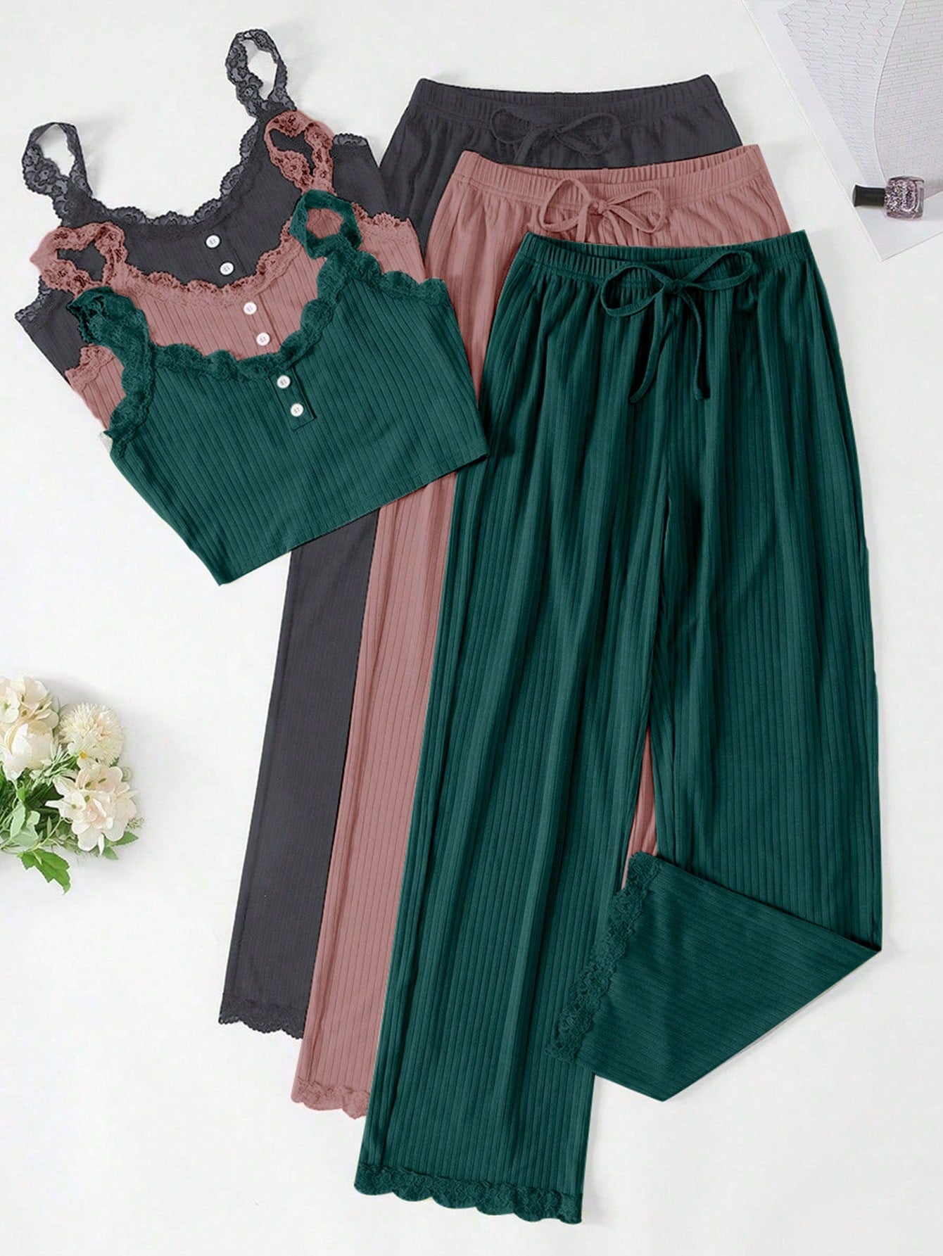 3pcs Women Lace Trim Top And Shorts Pajama Set
