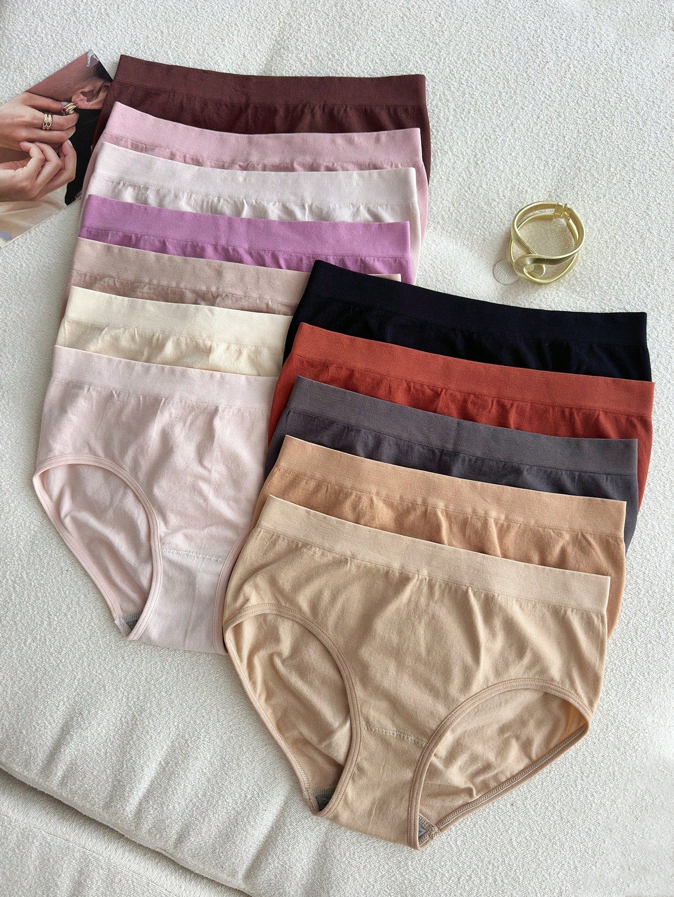 12pcs Comfortable Anti-Pinch Hip Seamless Triangle Panties Set