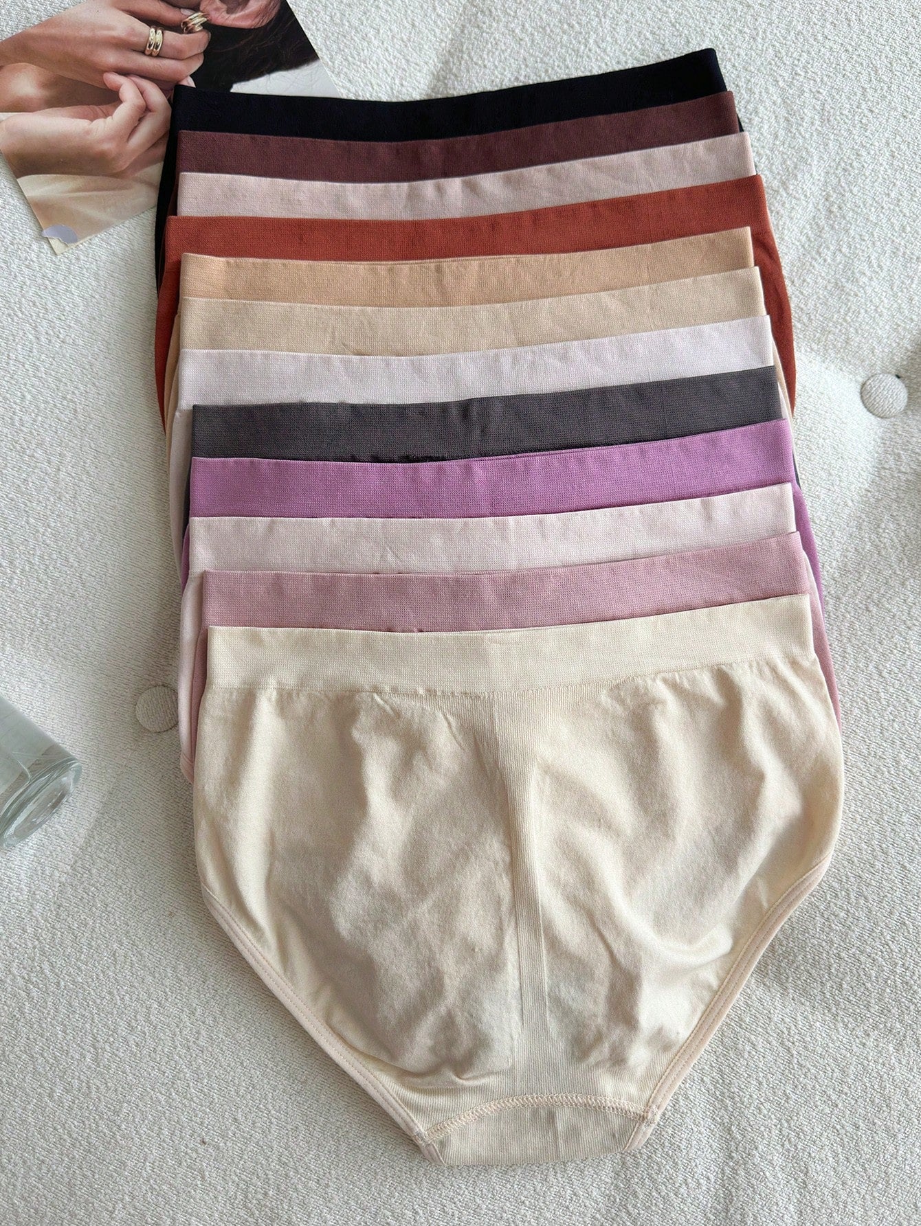 12pcs Comfortable Anti-Pinch Hip Seamless Triangle Panties Set