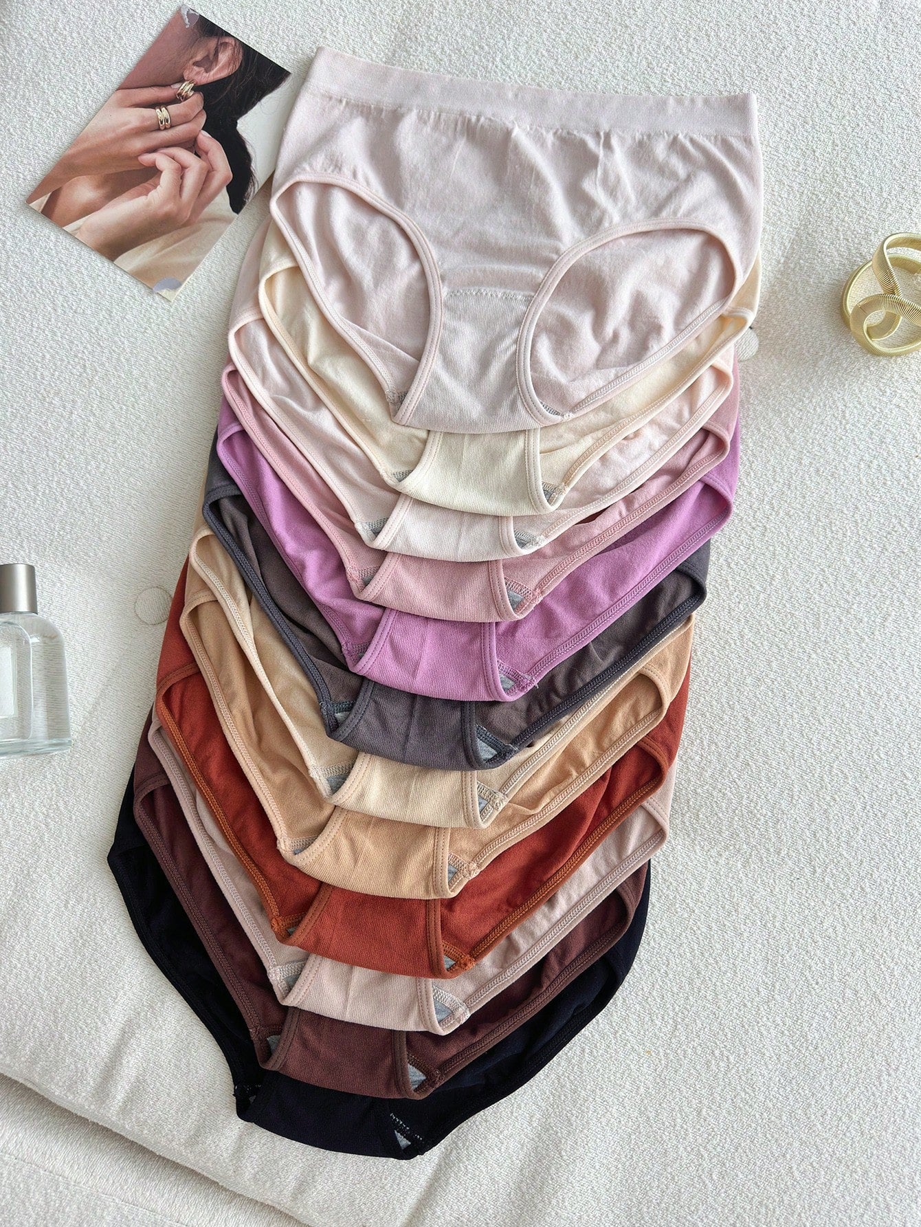 12pcs Comfortable Anti-Pinch Hip Seamless Triangle Panties Set