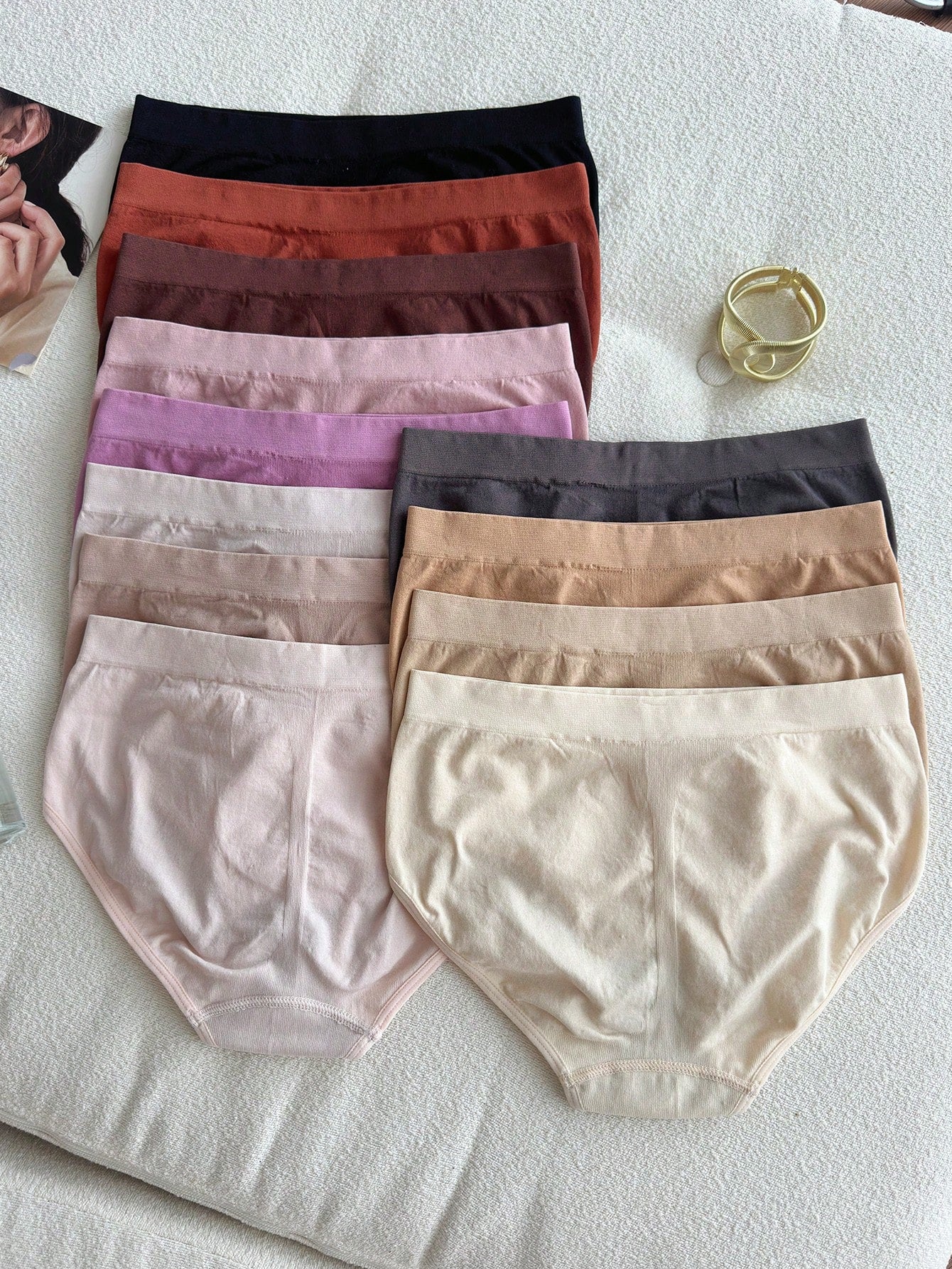 12pcs Comfortable Anti-Pinch Hip Seamless Triangle Panties Set