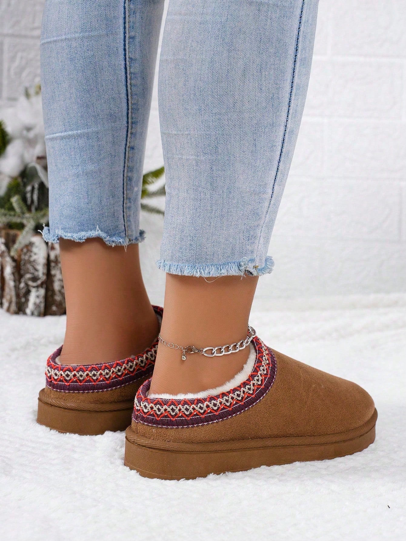 Women's Thick Platform Snow Boots Winter New Style, Outdoor, Increased Height, Thermal Lined, Leather & Fluffy Combination, Rounded Toe, Half Slippers, Fluffyry Shoes For Women