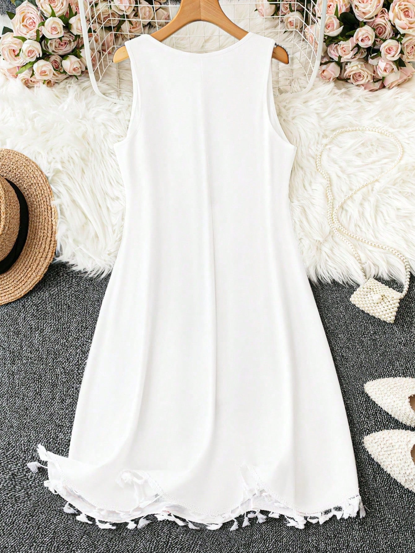 EMERY ROSE Plus Size Summer Casual Geometric Print V-Neck Fringed Hem Sleeveless Dress