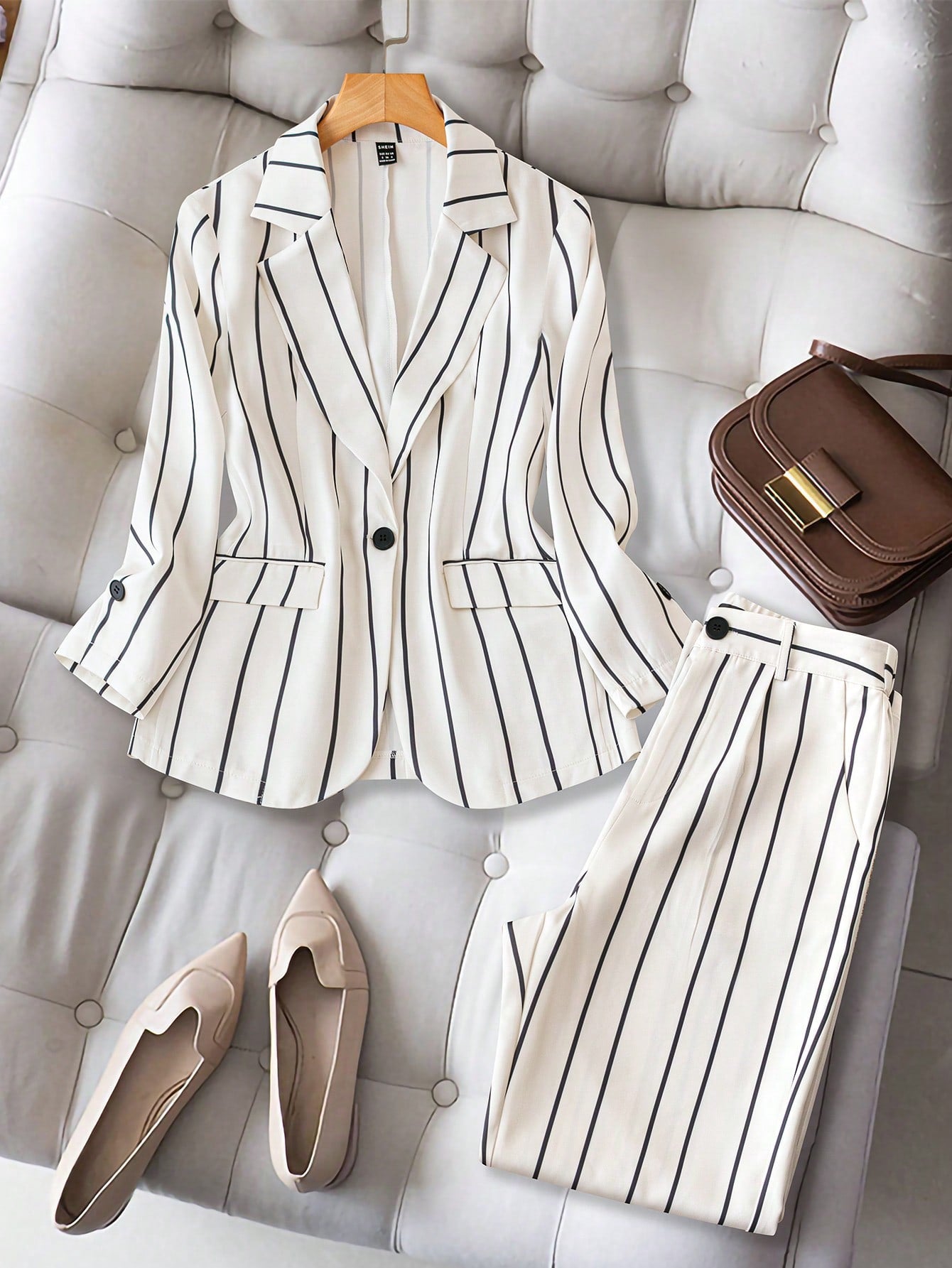 Raffinéa Women's Striped Print Single-Breasted Long Sleeve Blazer And Pocket Pant Elegant Suit Set