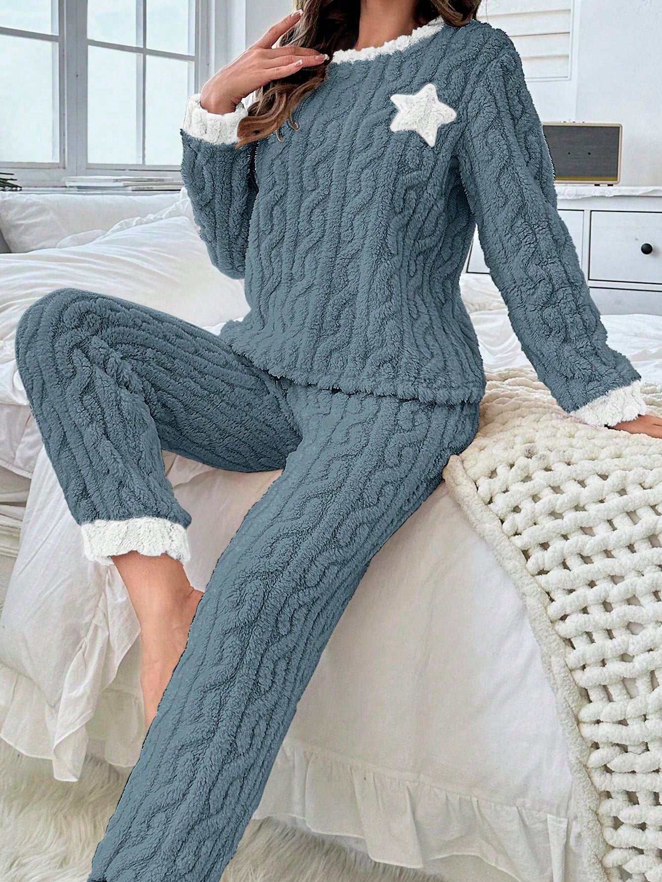 5-Pointed Star Embroidered Plush Pajama Set