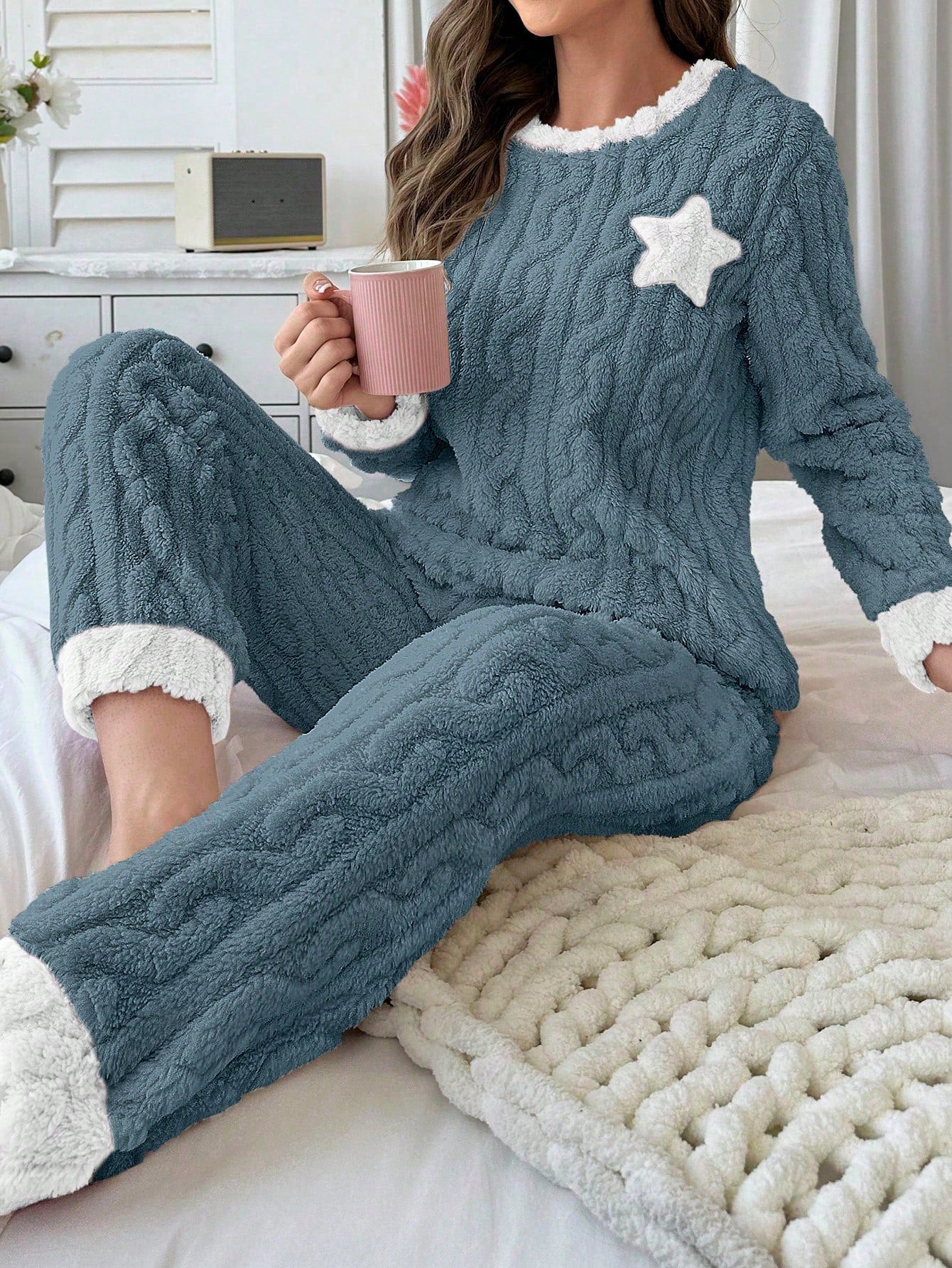 5-Pointed Star Embroidered Plush Pajama Set