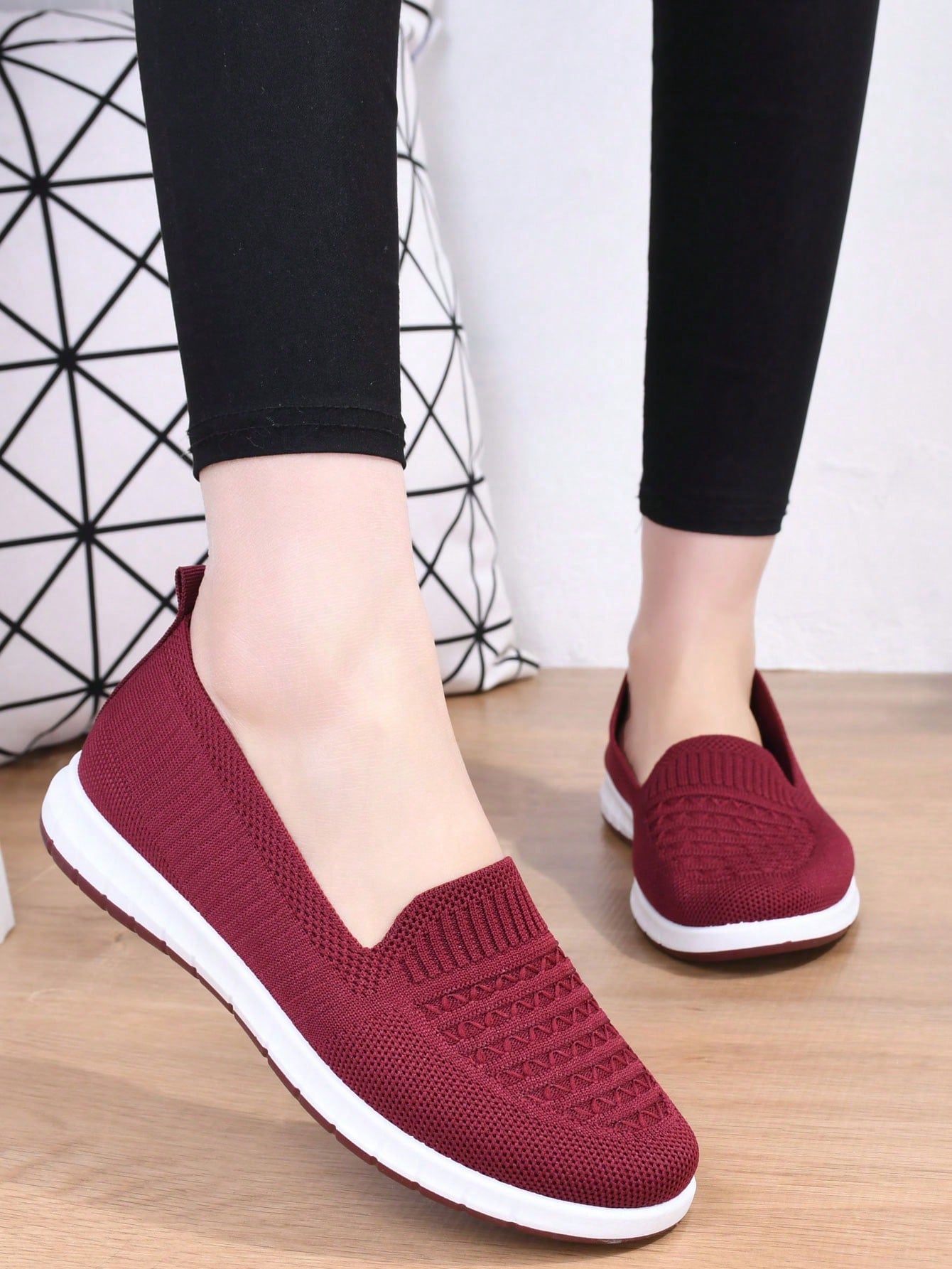 2024 New Spring & Fall Lightweight Women Shoes, Middle Aged Mother Shoes, Soft Non-Slip Breathable Flats, Comfortable Grandma Casual Loafers