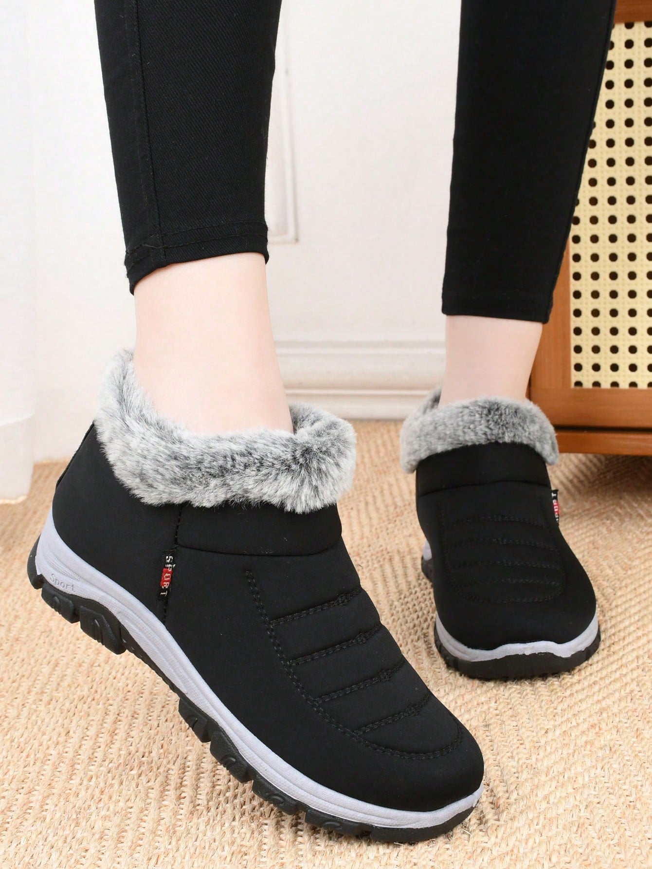 Women's Winter New Ankle Boots, Non-Slip Soft Bottom, Warm Mother Boots, Thick Comfortable Platform Slip-On Warm Boots, Match Sweater Dress