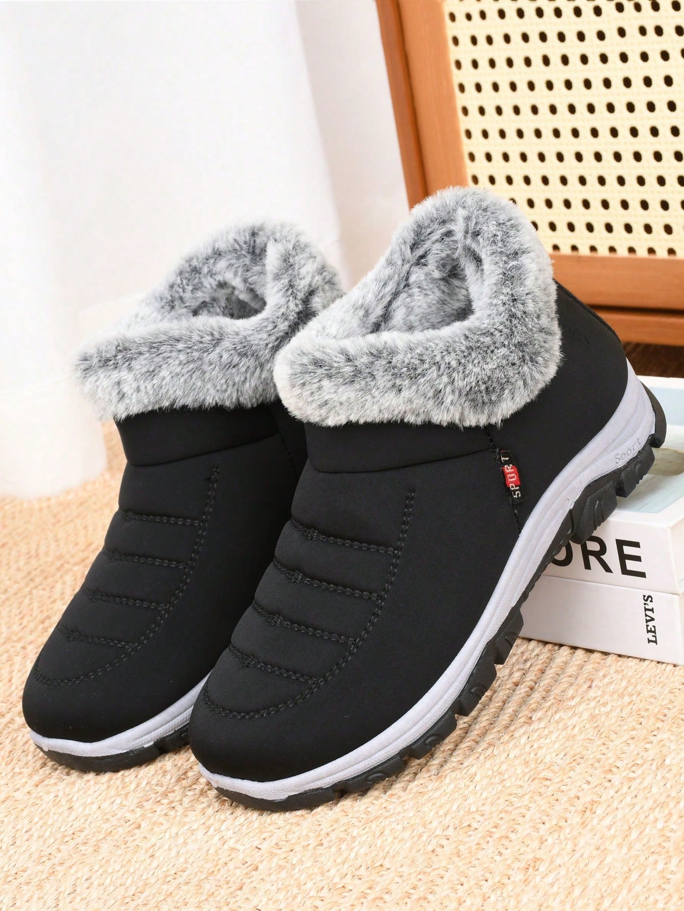 Women's Winter New Ankle Boots, Non-Slip Soft Bottom, Warm Mother Boots, Thick Comfortable Platform Slip-On Warm Boots, Match Sweater Dress