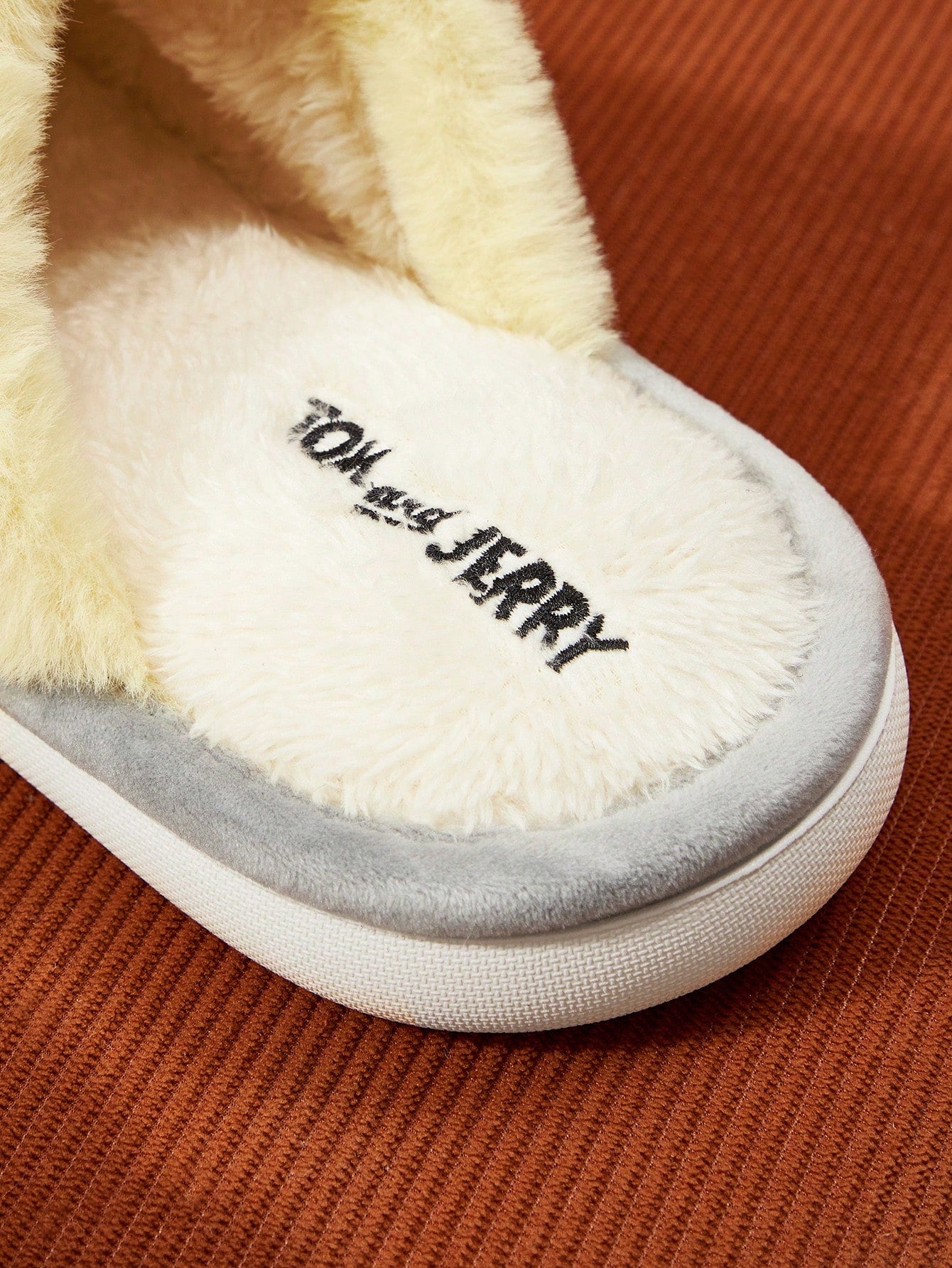 TOM & JERRY X  Cartoon Embroidered Plush Ladies' House Slippers, For Christmas Fall New Year Holiday