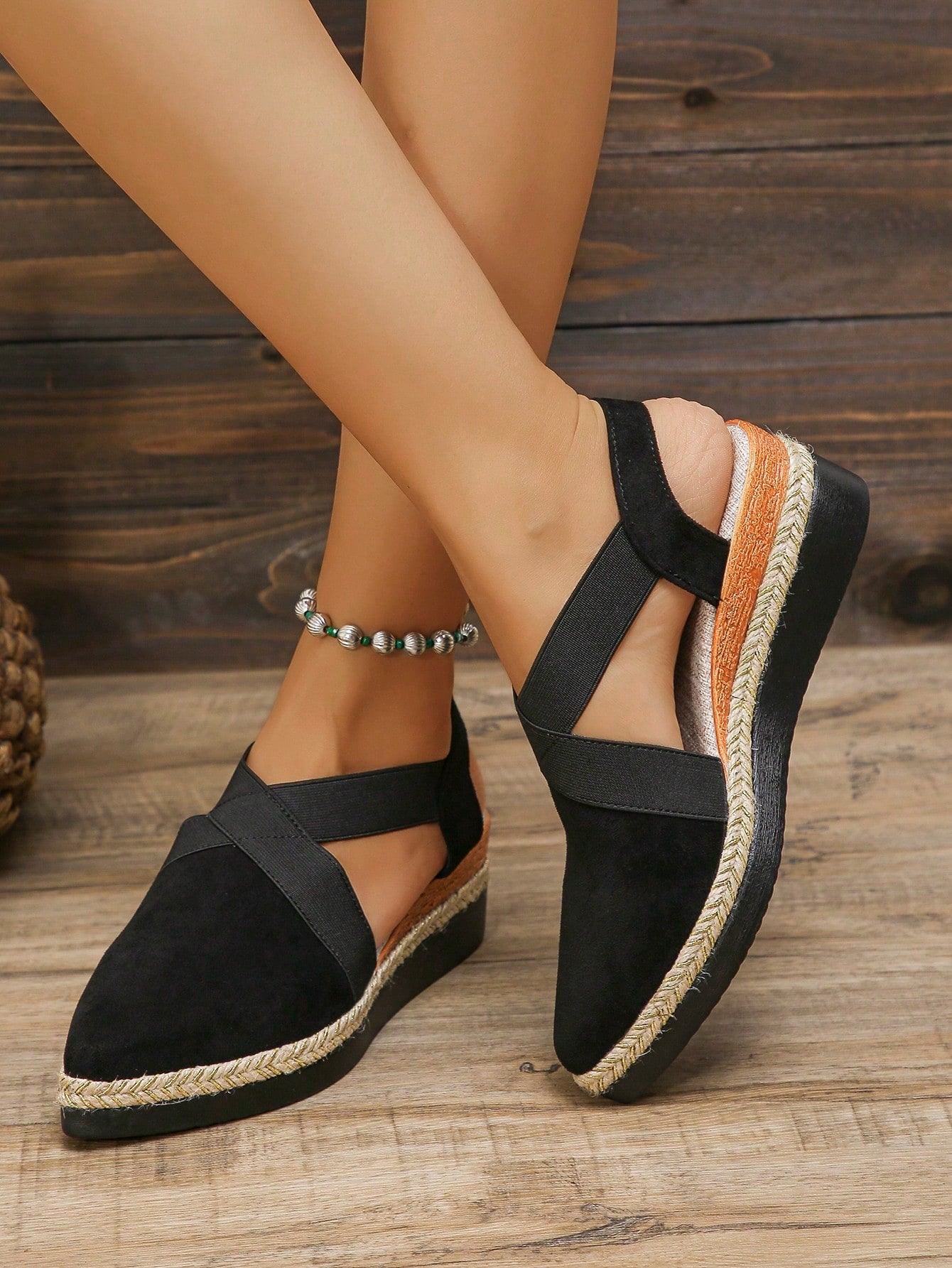 2025 European And American Early Autumn New Style Platform Closed Toe Pumps With Cross Ankle Strap For Women