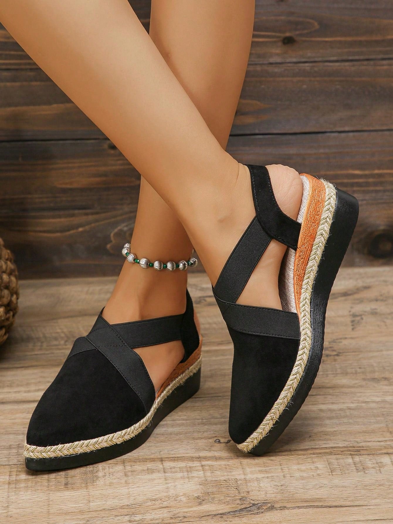 2025 European And American Early Autumn New Style Platform Closed Toe Pumps With Cross Ankle Strap For Women