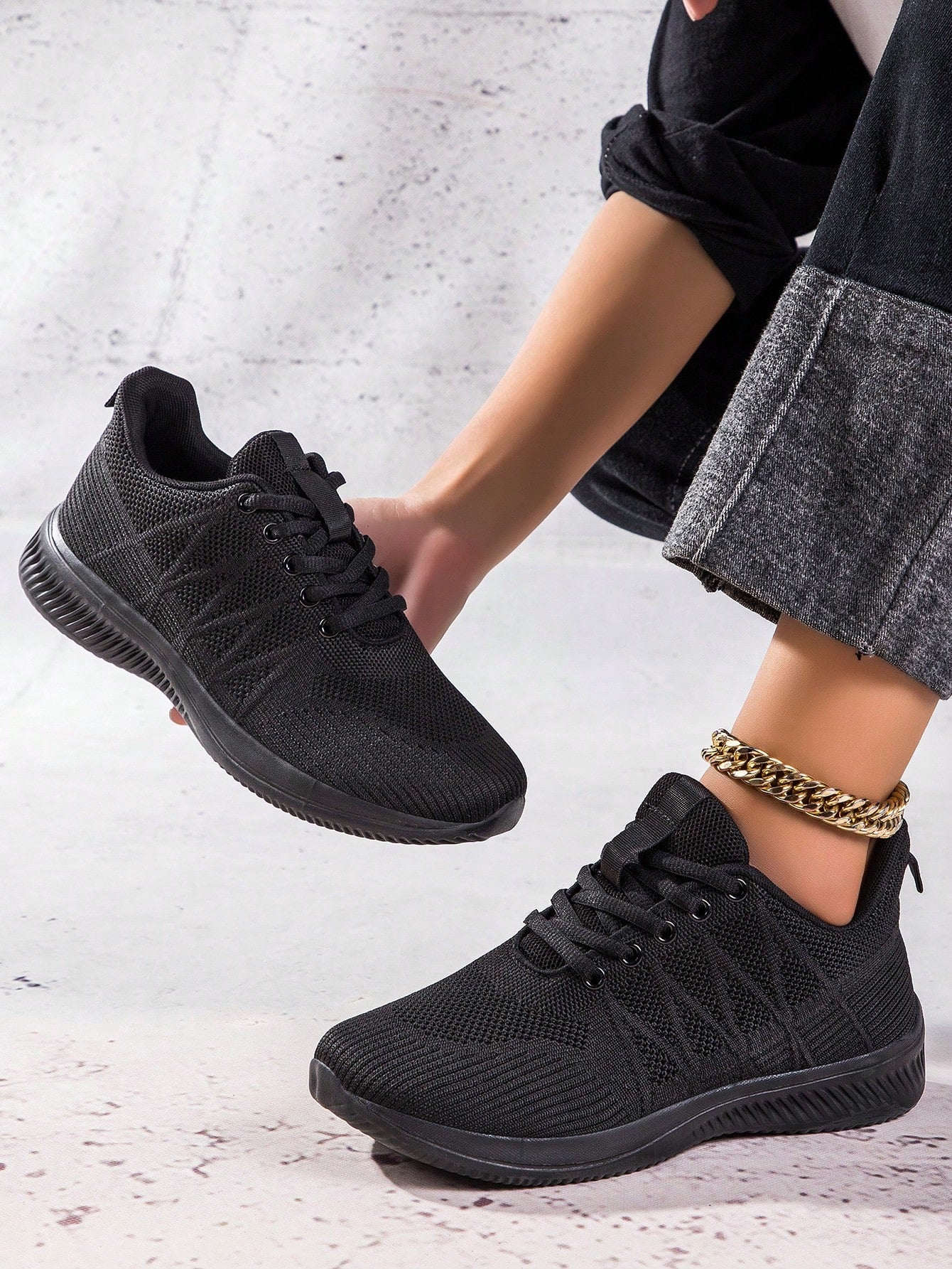 2023 New Breathable Lightweight Mesh Knitted Lace-Up Simple Washable Women's Casual Shoes, Suitable For Running, Walking, Road Sports