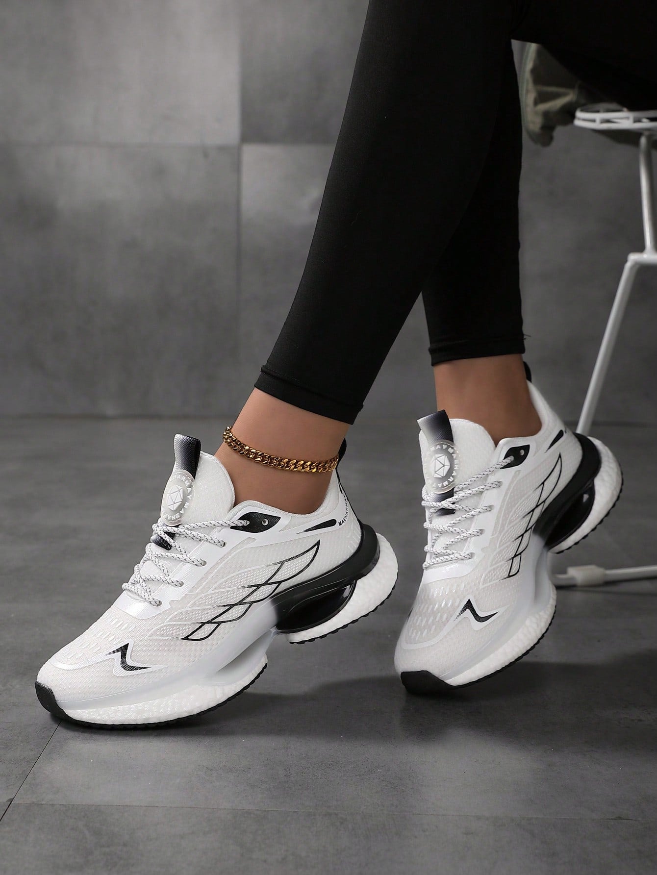 Women's Large Size Shoes (36-45) Spring And Autumn Mesh Sports Shoes, Ultra-Light, Shock-Absorbing, Running Shoes, White Laced Shoes