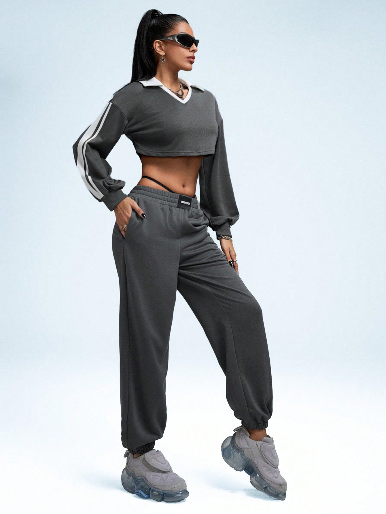 Innovista Women's Colorblock Loose Fit 2pcs Sports Sets,2 Pieces Set,Tracksuit,Girls' Activewear Set,Colorblock,Back To School,Gym,Workout,Yoga,Daily Casual,Running,Dark Grey Sets,Fall Winter Women Outfit,Winter Women Clothes