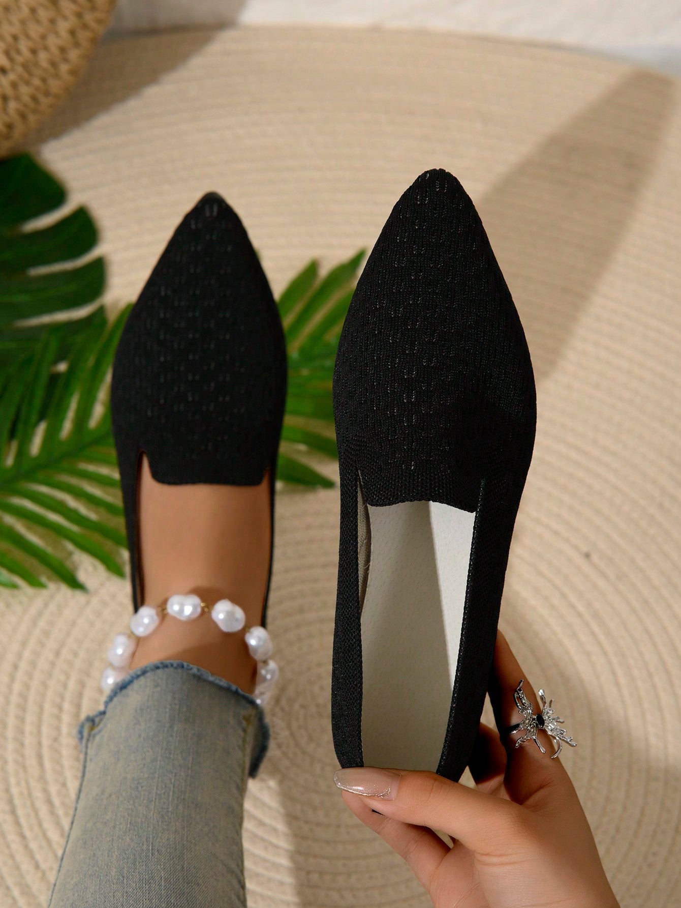 Women's Solid Color Flat Shoes, Breathable Knitted Pointed Toe Slip-On Shoes, Lightweight & Comfortable