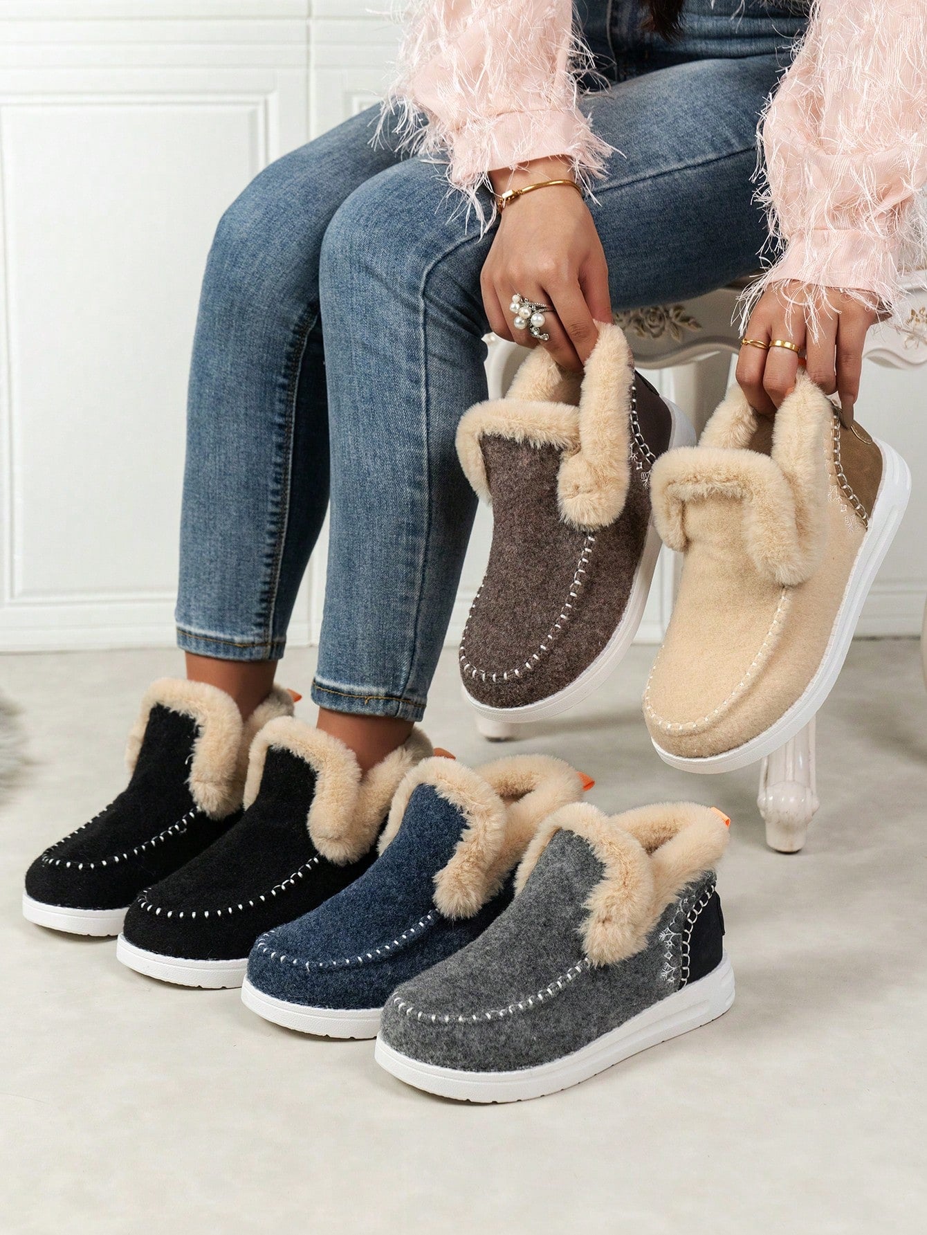 Women's Comfortable Fluffy Slip-On Flat Ankle Boots For Winter