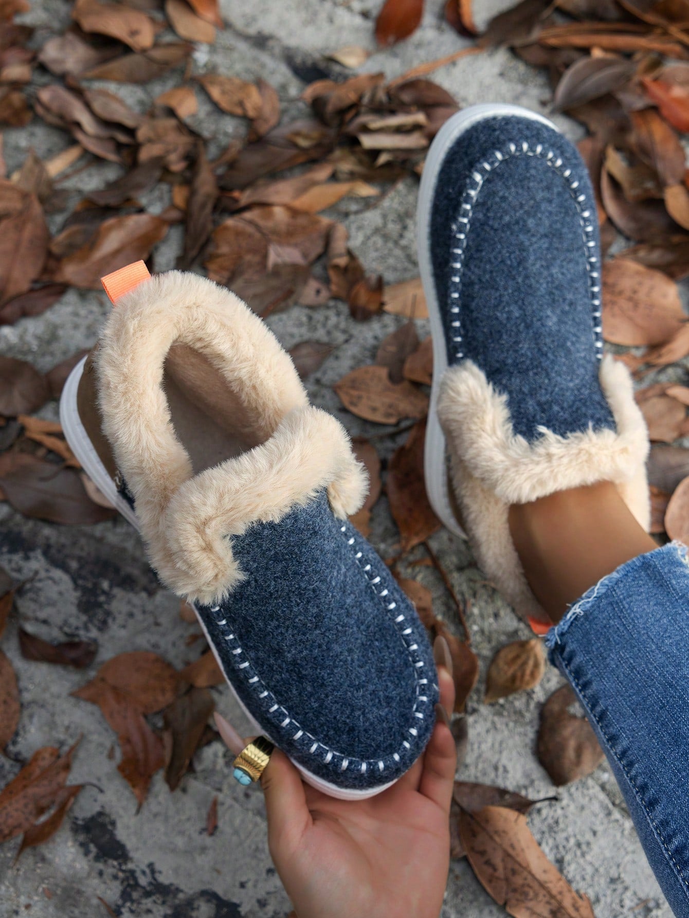 Women's Comfortable Fluffy Slip-On Flat Ankle Boots For Winter