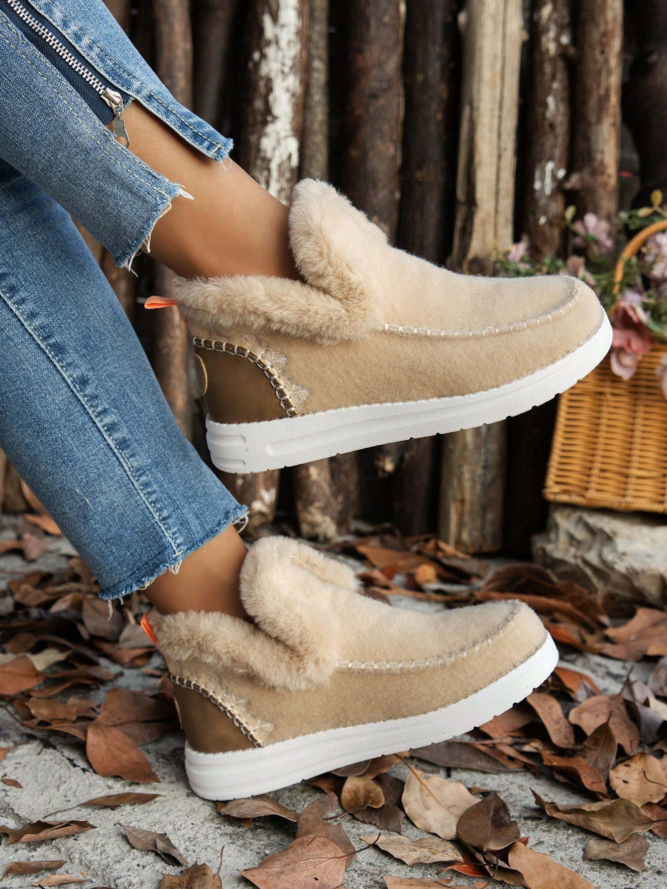 Women's Comfortable Fluffy Slip-On Flat Ankle Boots For Winter