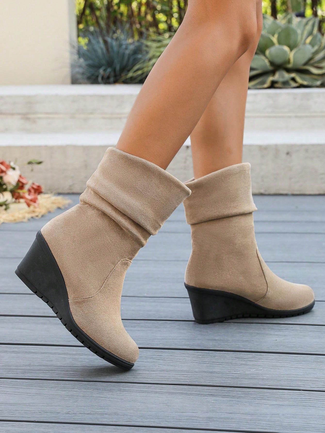 Women's Platform Mid-Calf Boots, New Design Pleated Casual Everyday Wear Short Boots, Thick Sole Equestrian Boots