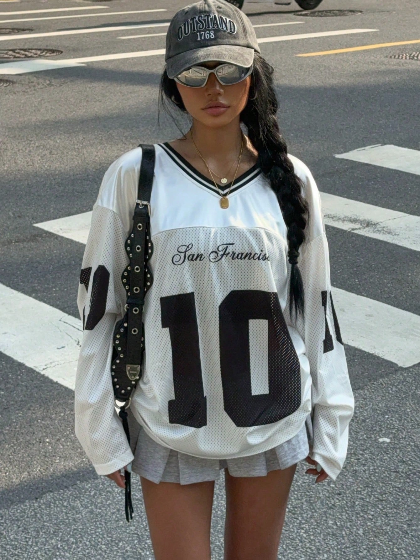 EZwear Women's New V-Neck Casual Sports Letter & Graphic Splice Oversized Loose Long Sleeve T-Shirt, White