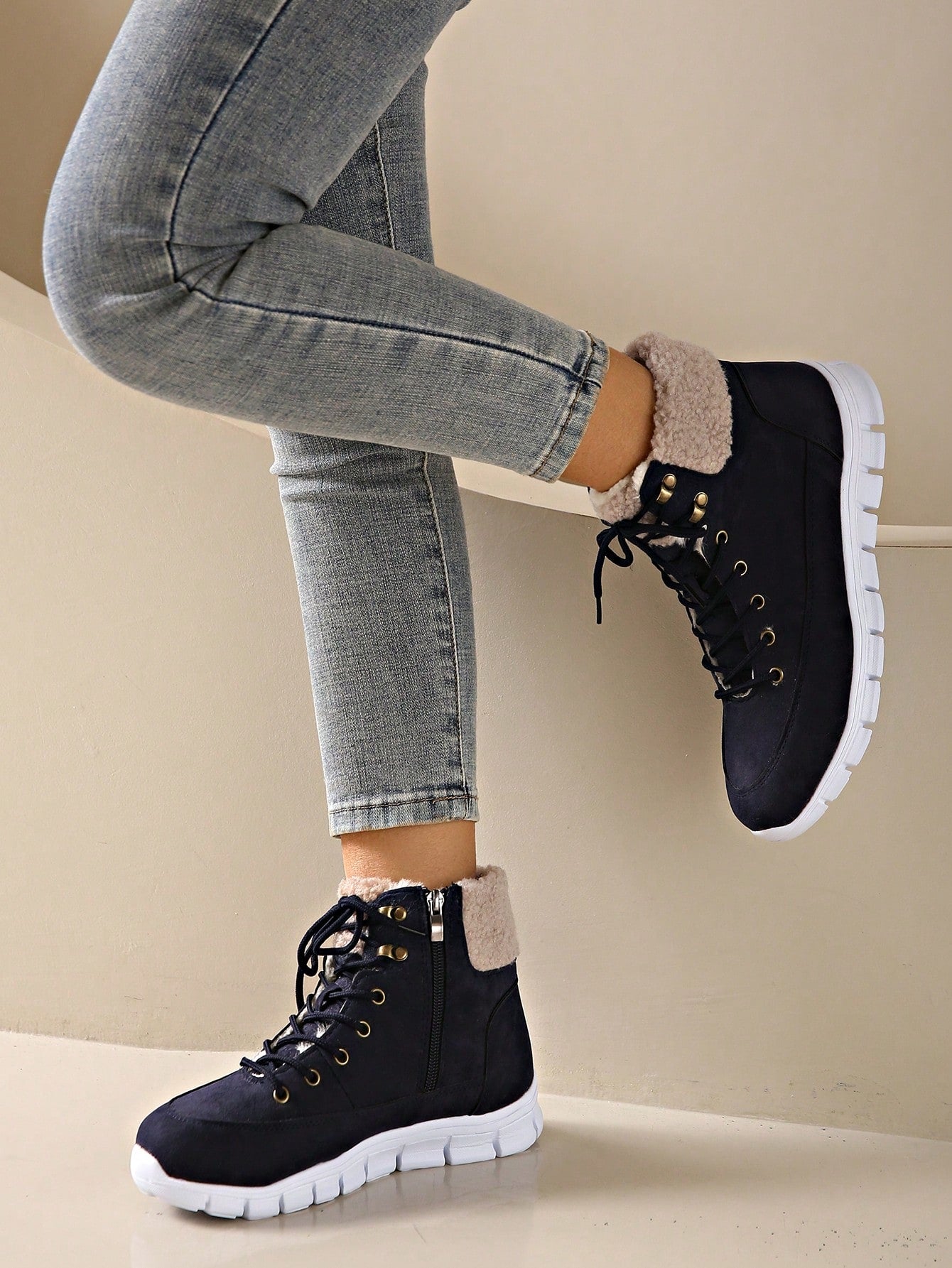 New Winter Warm Lightweight Flat Faux Fur Cuff Comfortable Snow Boots For Women