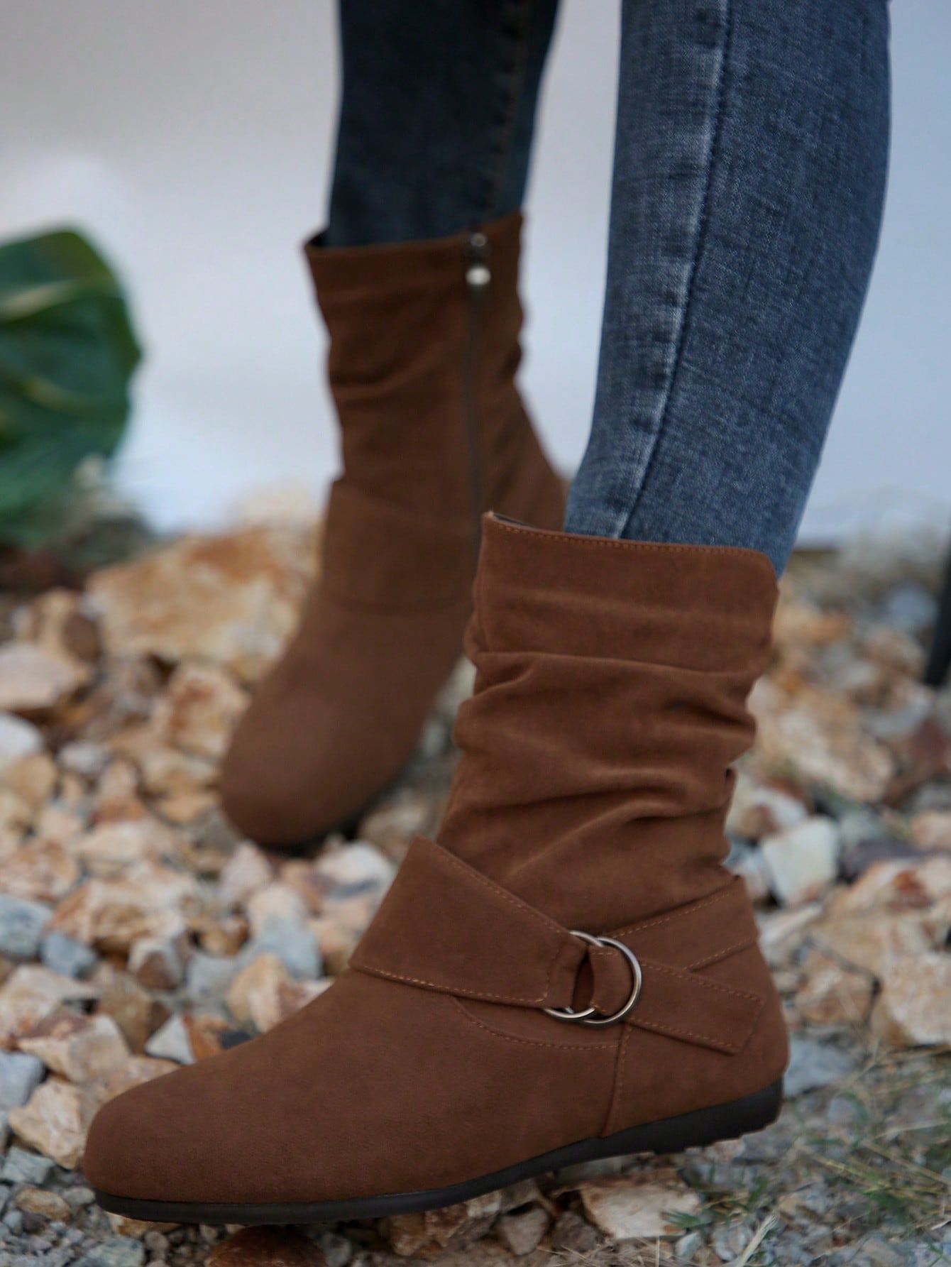 Women's Side Zipper Pleated Stacked Boots, Strap With Metal Buckle Round Toe Flat Versatile Fashion Boots