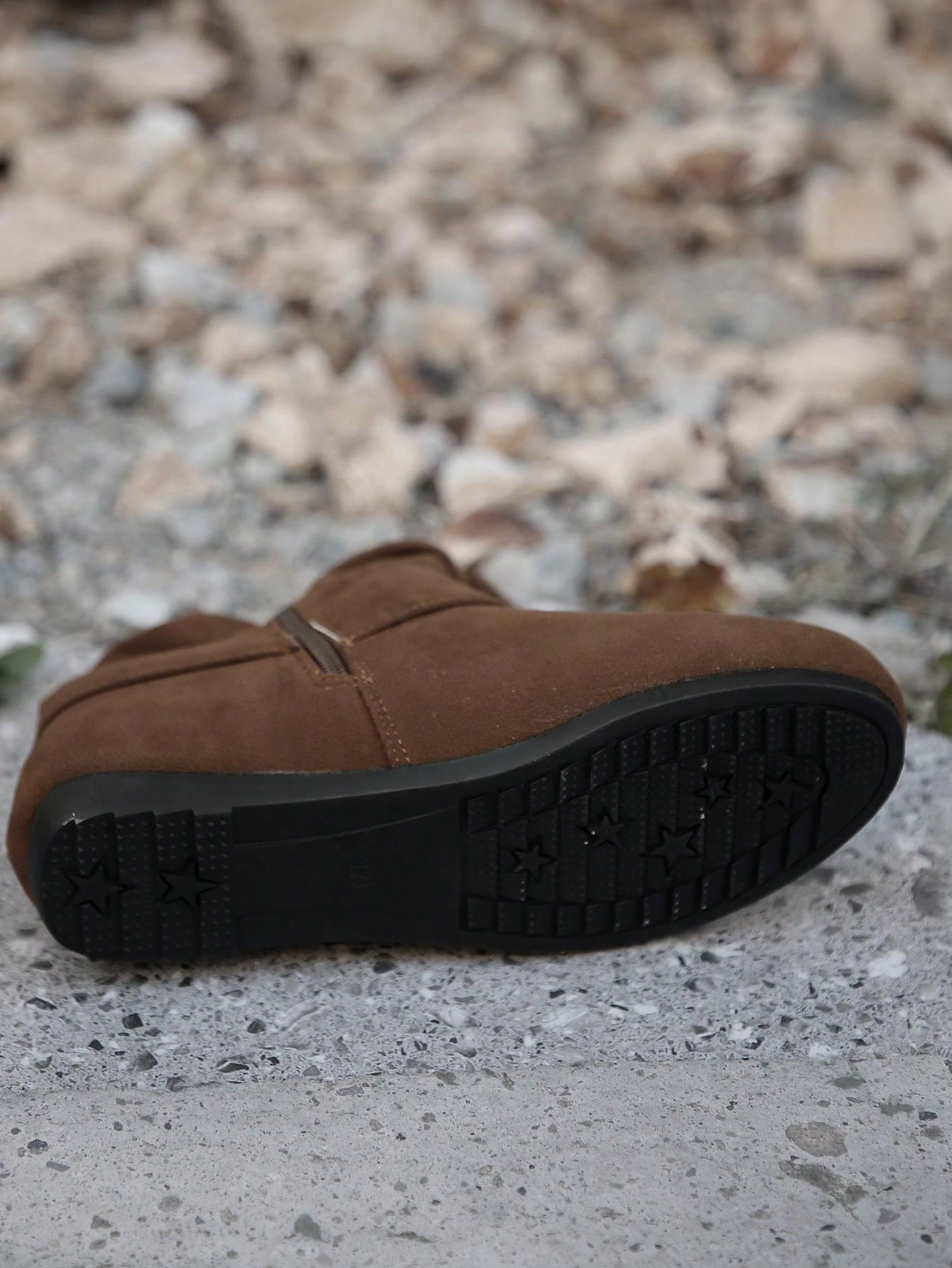 Women's Side Zipper Pleated Stacked Boots, Strap With Metal Buckle Round Toe Flat Versatile Fashion Boots