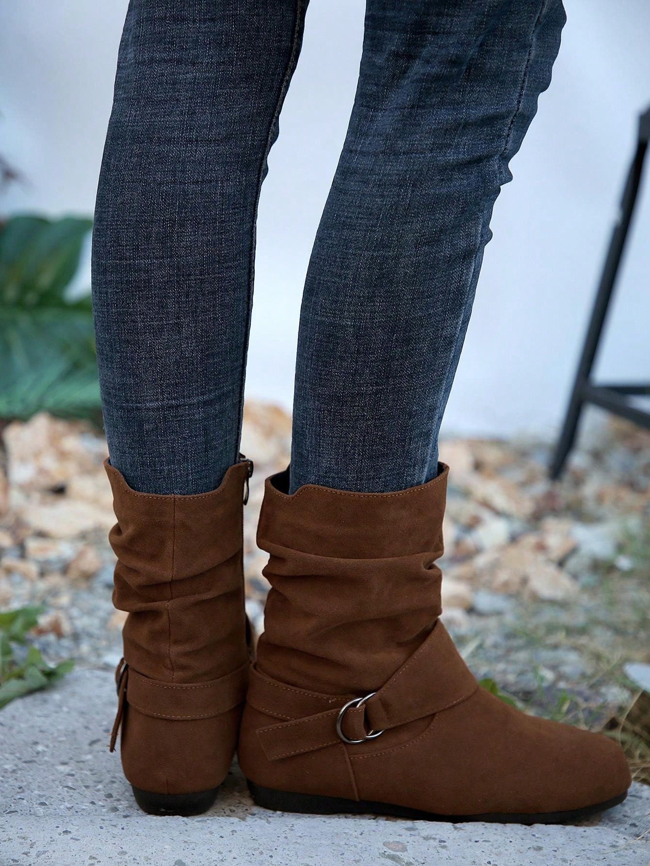 Women's Side Zipper Pleated Stacked Boots, Strap With Metal Buckle Round Toe Flat Versatile Fashion Boots