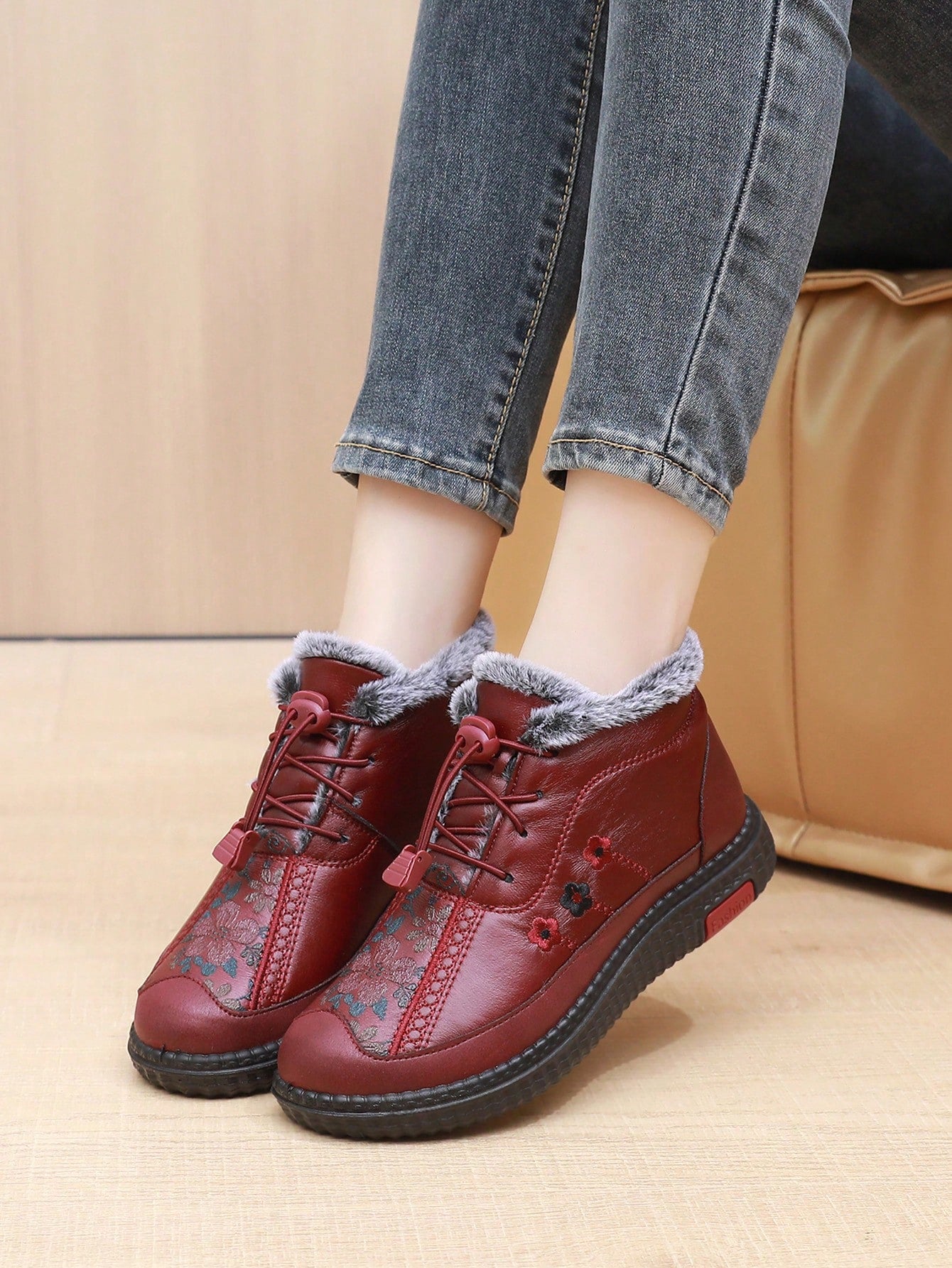 New Fashion Women's Winter Running Shoes, Versatile Casual Sports Sneakers, Plush & Thick Warm Boots, Round Toe, PVC Sole, Anti-Slip Comfortable, Waterproof & Durable, Suitable For Lovely Ladies TM88