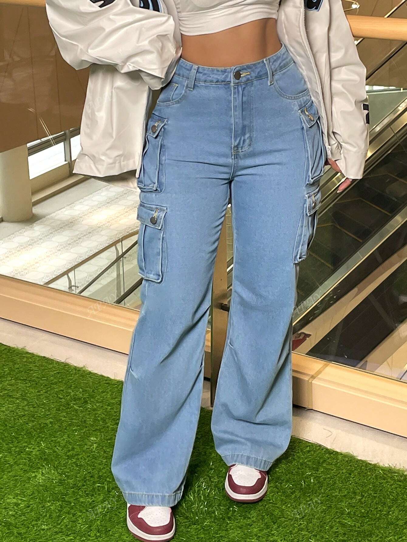 Stylish Vintage Chic Y2K Cargo Pants - High-Waisted, Wide-Leg, Pocketed, Comfortable, Casual, Street-Stylish Denim Trousers For The Curvaceous Woman