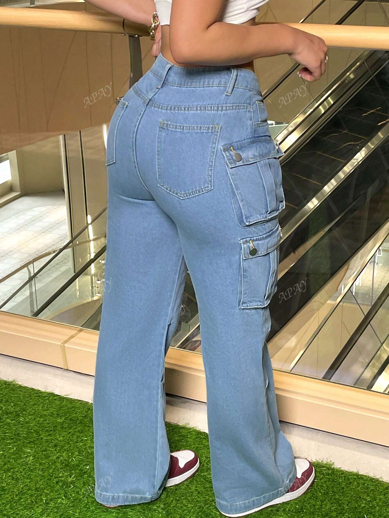 Stylish Vintage Chic Y2K Cargo Pants - High-Waisted, Wide-Leg, Pocketed, Comfortable, Casual, Street-Stylish Denim Trousers For The Curvaceous Woman
