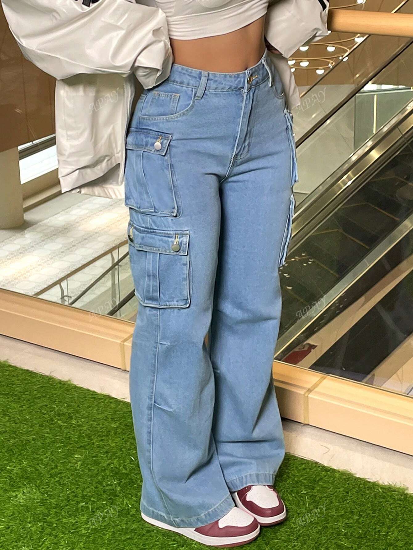 Stylish Vintage Chic Y2K Cargo Pants - High-Waisted, Wide-Leg, Pocketed, Comfortable, Casual, Street-Stylish Denim Trousers For The Curvaceous Woman