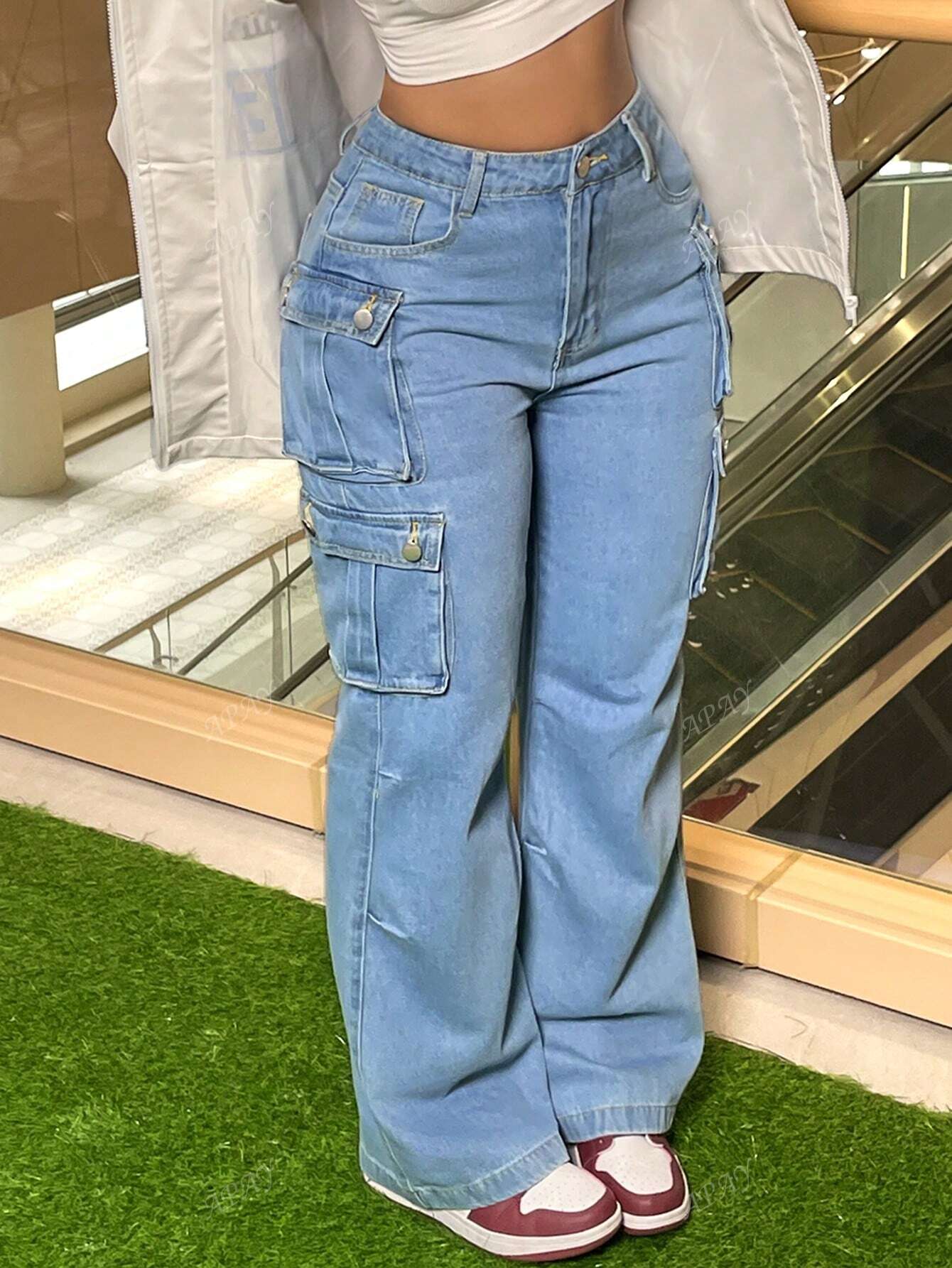 Stylish Vintage Chic Y2K Cargo Pants - High-Waisted, Wide-Leg, Pocketed, Comfortable, Casual, Street-Stylish Denim Trousers For The Curvaceous Woman