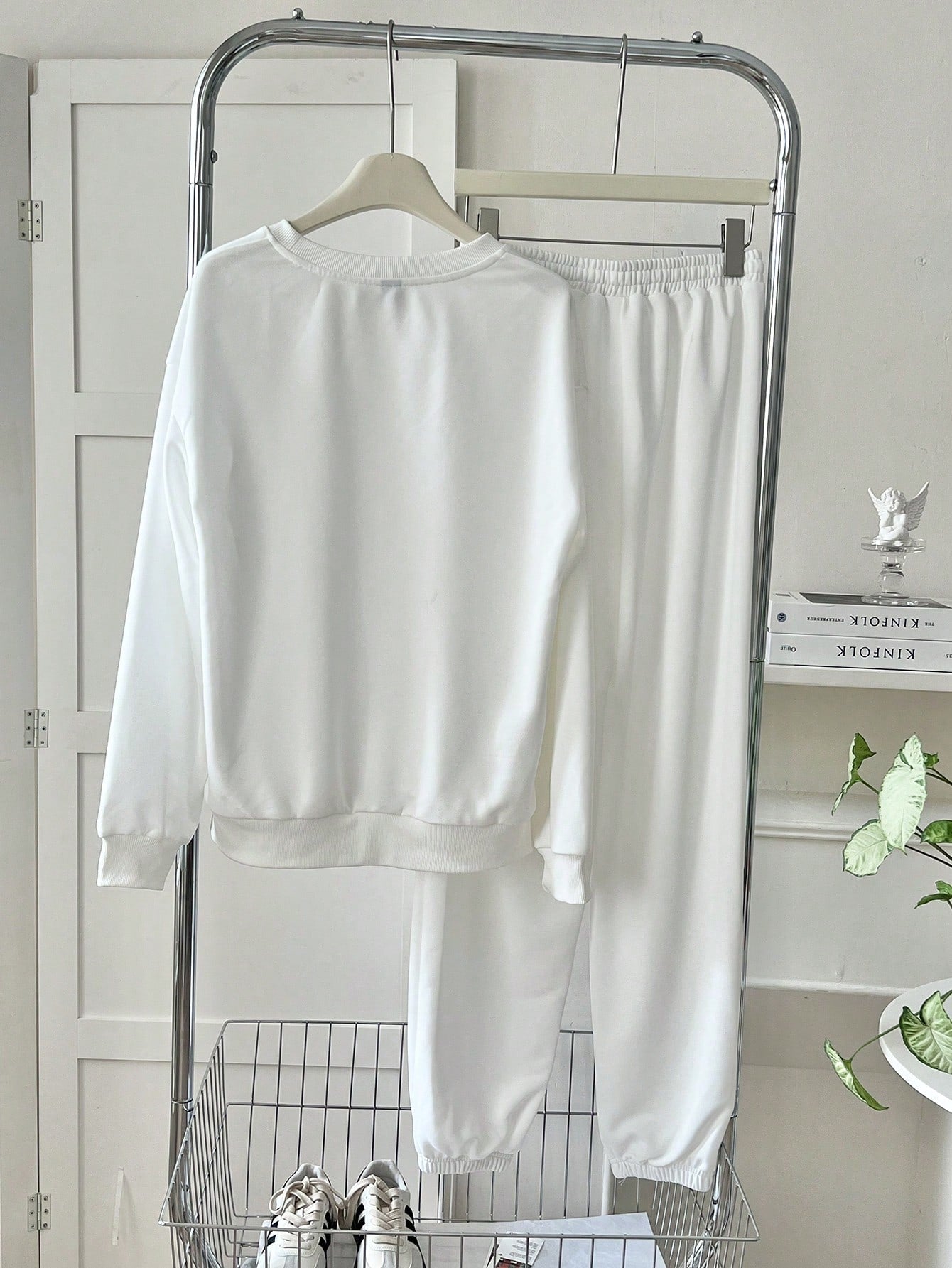 Slayr 2pcs/Set Women 23 Graphic Crew Neck Oversized Loose Fit Long Sleeve Sweatshirt And Long Drawstring Hem Casual Sweatpants, Autumn/Winter