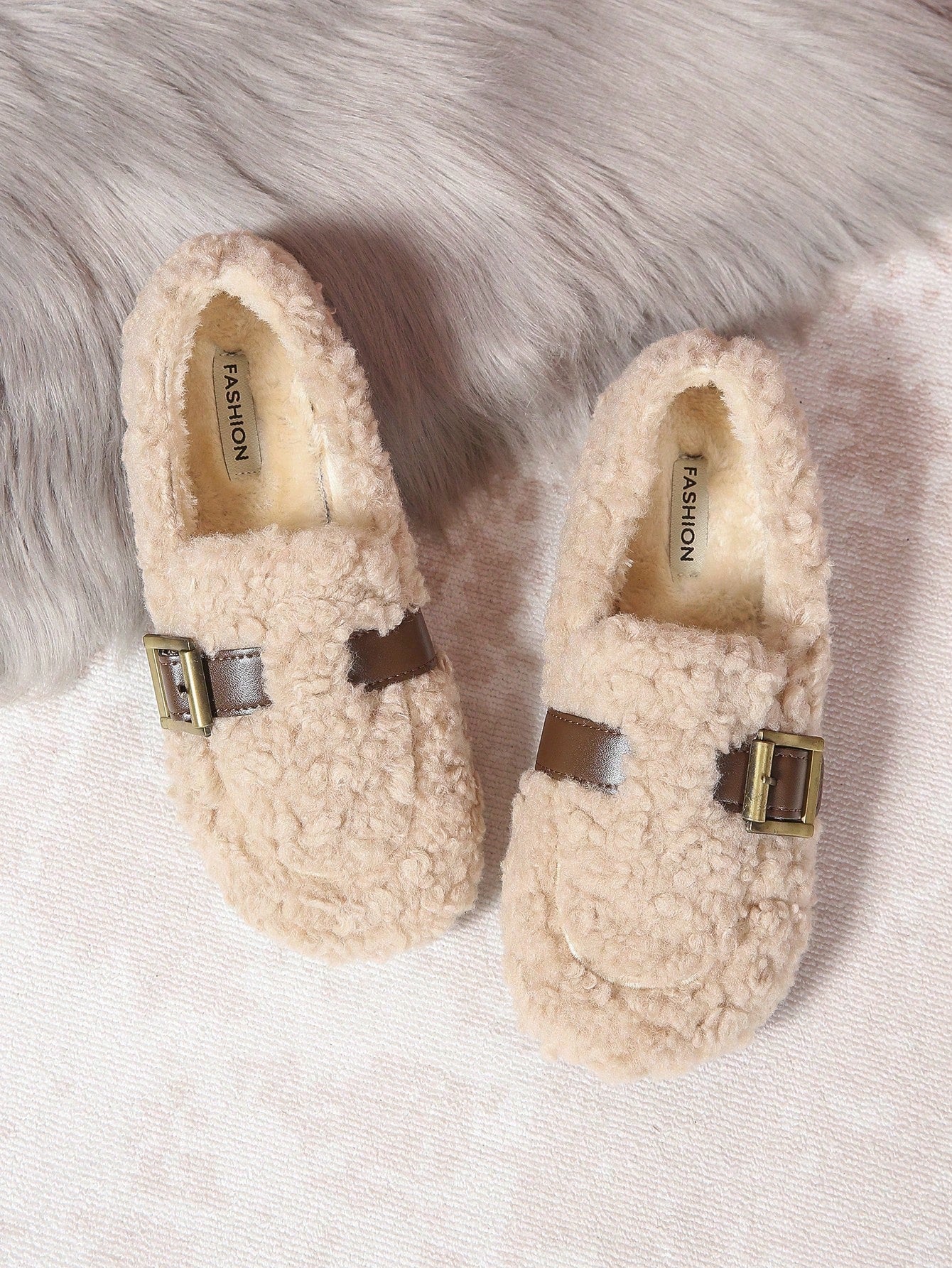 New Women Soft Sole Slip-On Plush Shoes, Leather Strap & Metal Buckle Design, Simple & Elegant Style, Suitable For Daily Wear, Indoors & Outdoors, Warm & Comfortable For Autumn/Winter