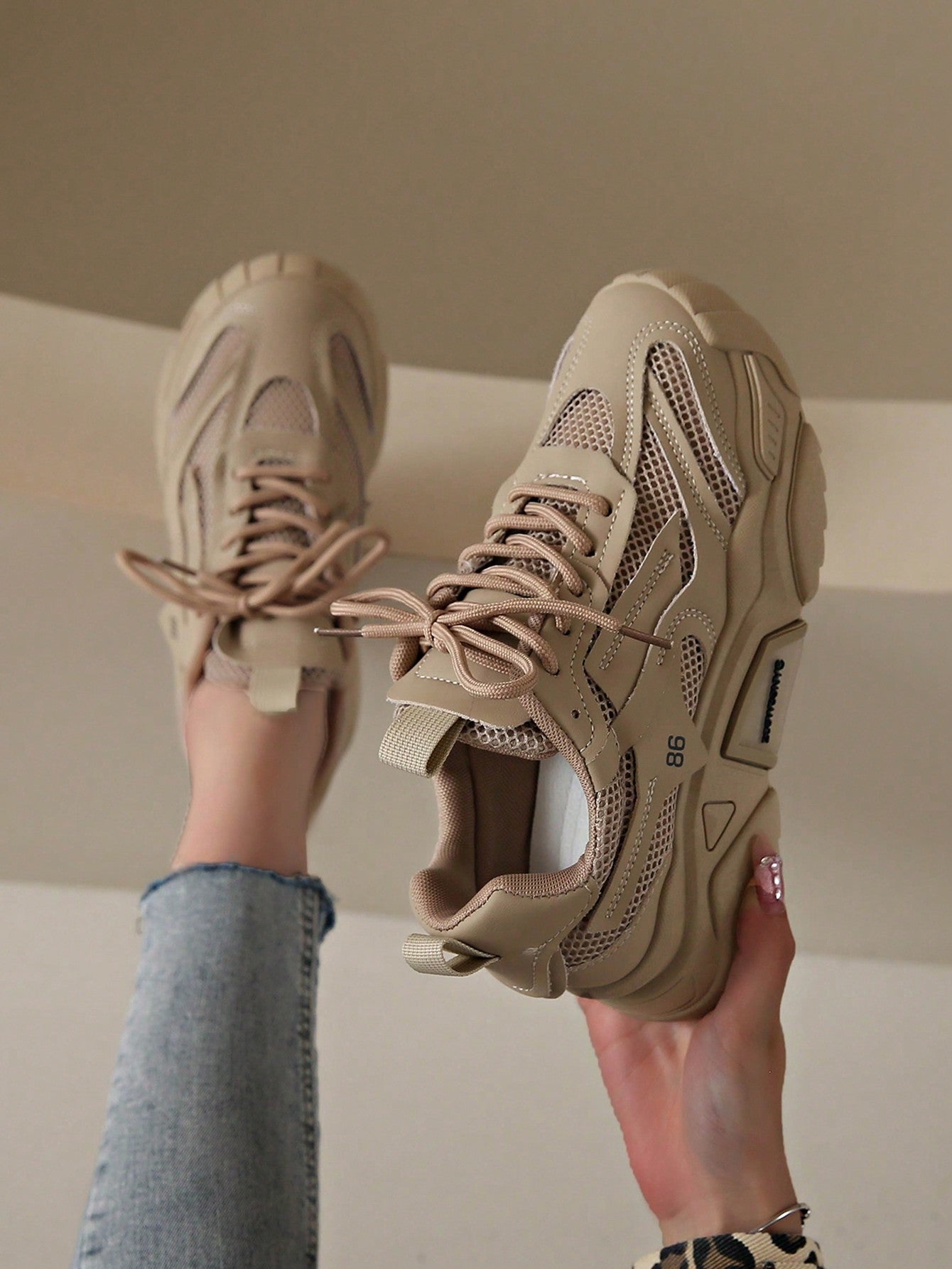 2024 New Women's Thick Sole Casual Shoes Mesh Khaki Color All-Season Sport Shoes Flat Splicing Breathable Outdoor Chunky Sneakers