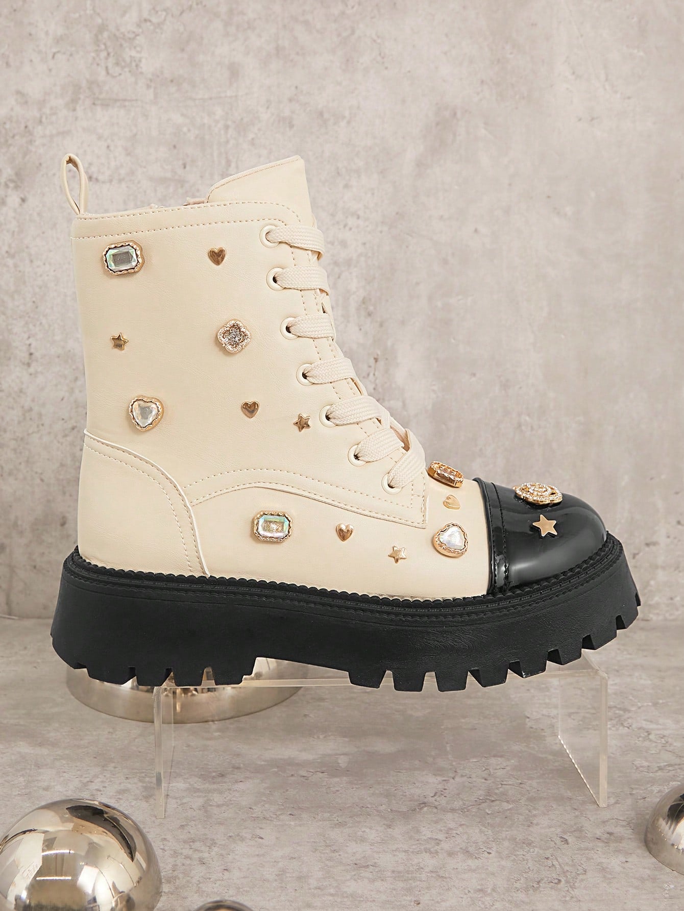 SHUZIA Charm Detail Lace Up Closed Toe Combat Boot Christmas Holiday Vacay Vibe For Fall And Winter New Year Holiday Valentine Gifts Summer Shoes