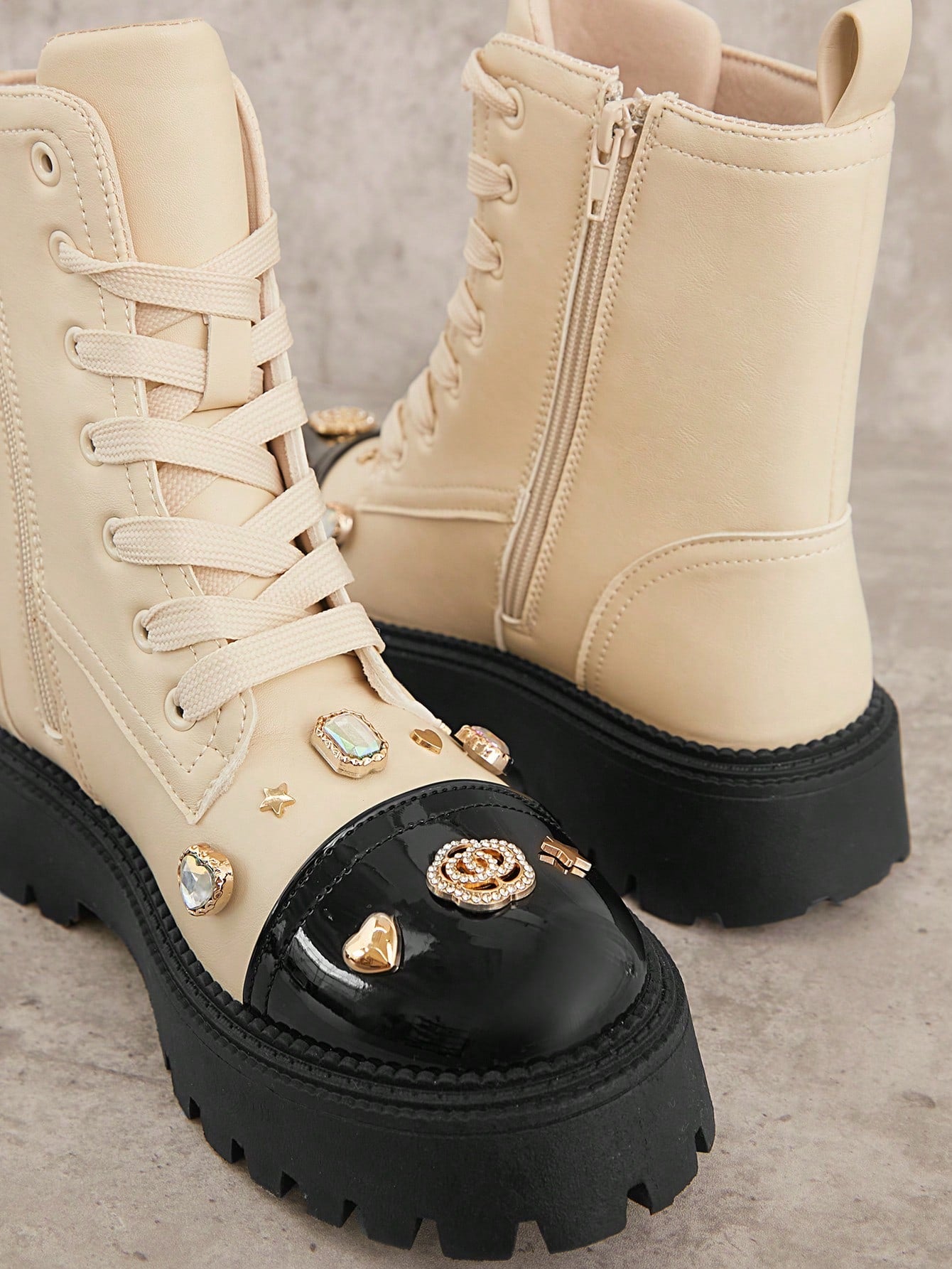 SHUZIA Charm Detail Lace Up Closed Toe Combat Boot Christmas Holiday Vacay Vibe For Fall And Winter New Year Holiday Valentine Gifts Summer Shoes
