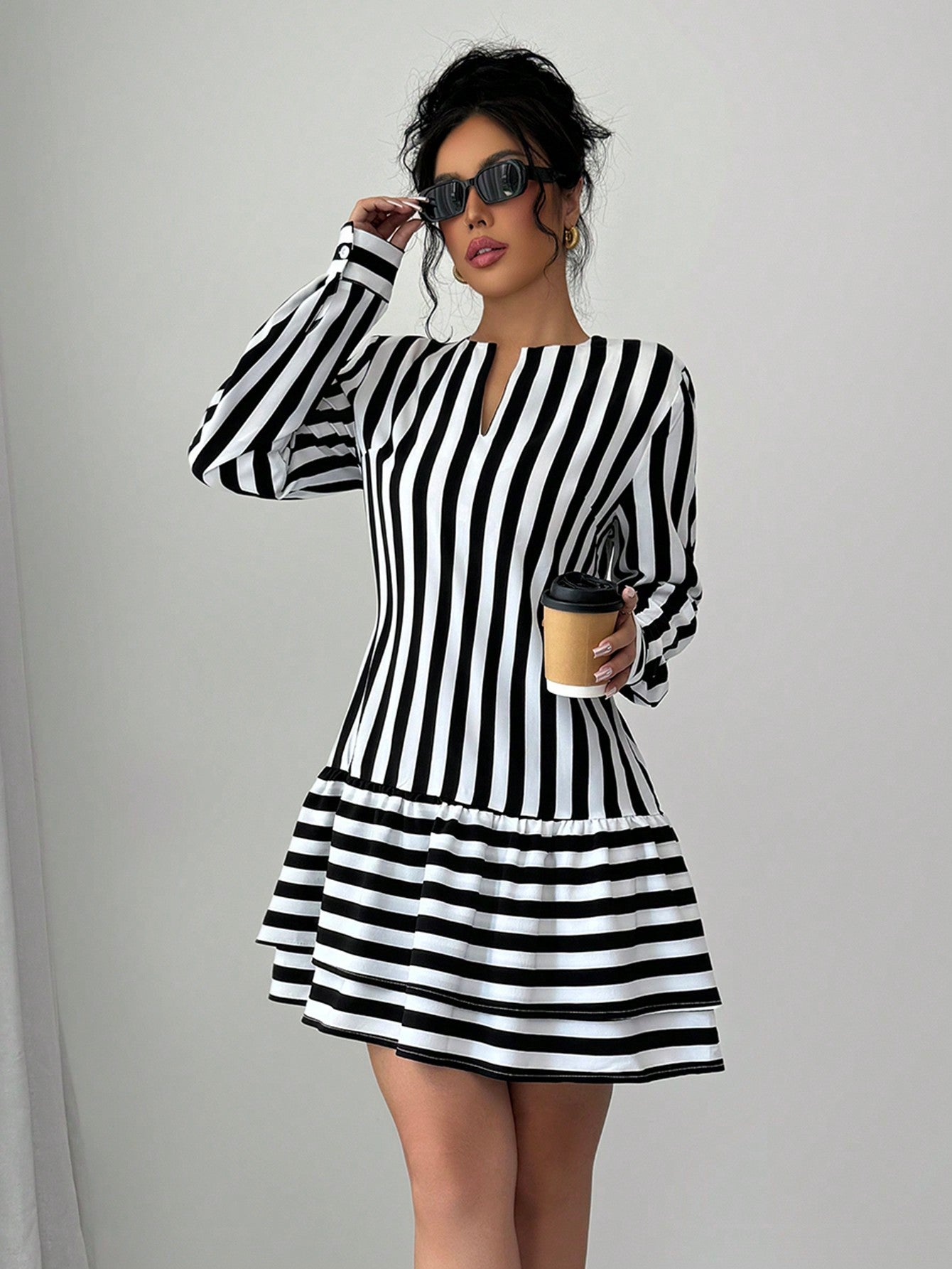 Raffinéa Women Casual Striped Print Cutout Neckline Lantern Sleeve Ruffle Hem Mini Dress
