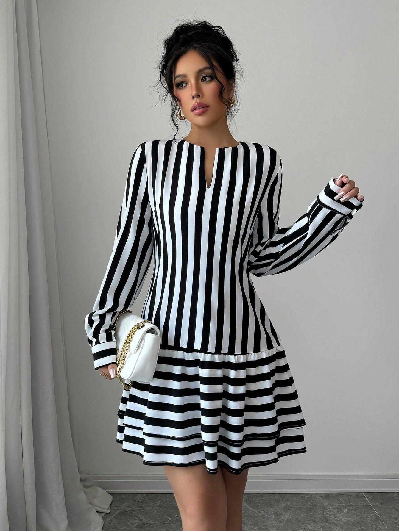 Raffinéa Women Casual Striped Print Cutout Neckline Lantern Sleeve Ruffle Hem Mini Dress