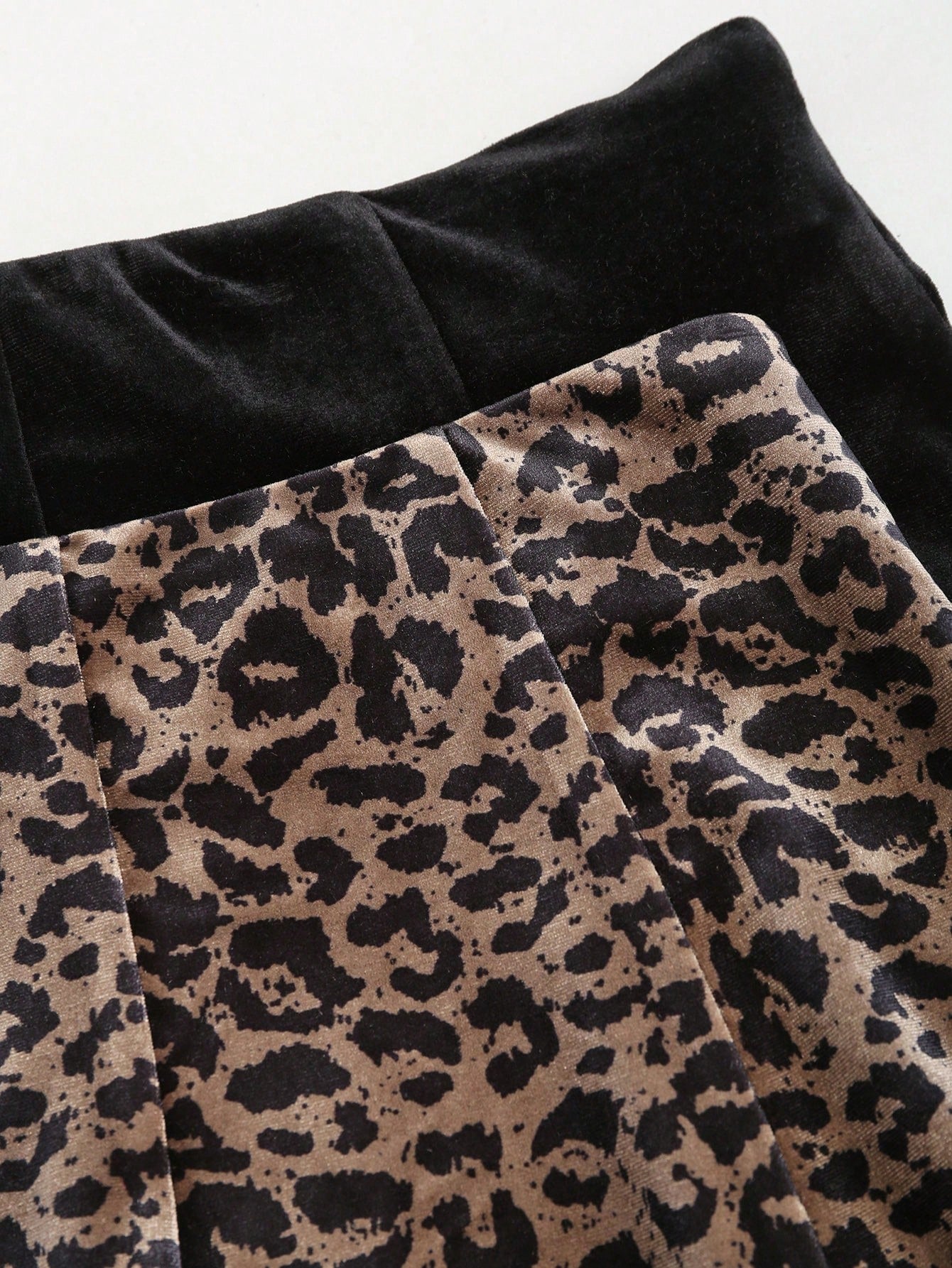 Sweetra Knit Velvet Casual Versatile All-Match Black With Leopard Print A-Line Comfortable Skirt Set For Women, Autumn/Winter Y2K Outfit 