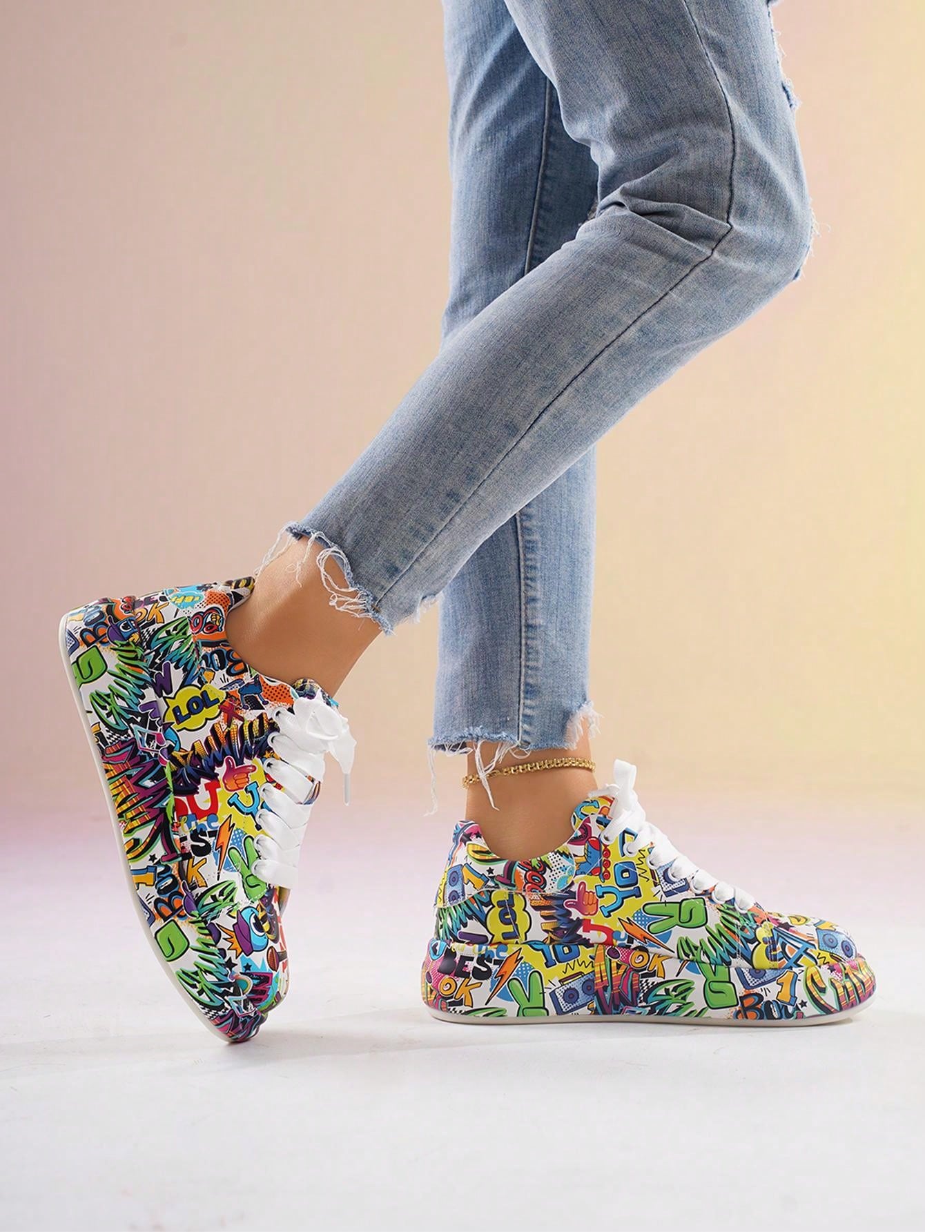 Breathable Low-Top Lace-Up Graffiti Running Shoes For Women