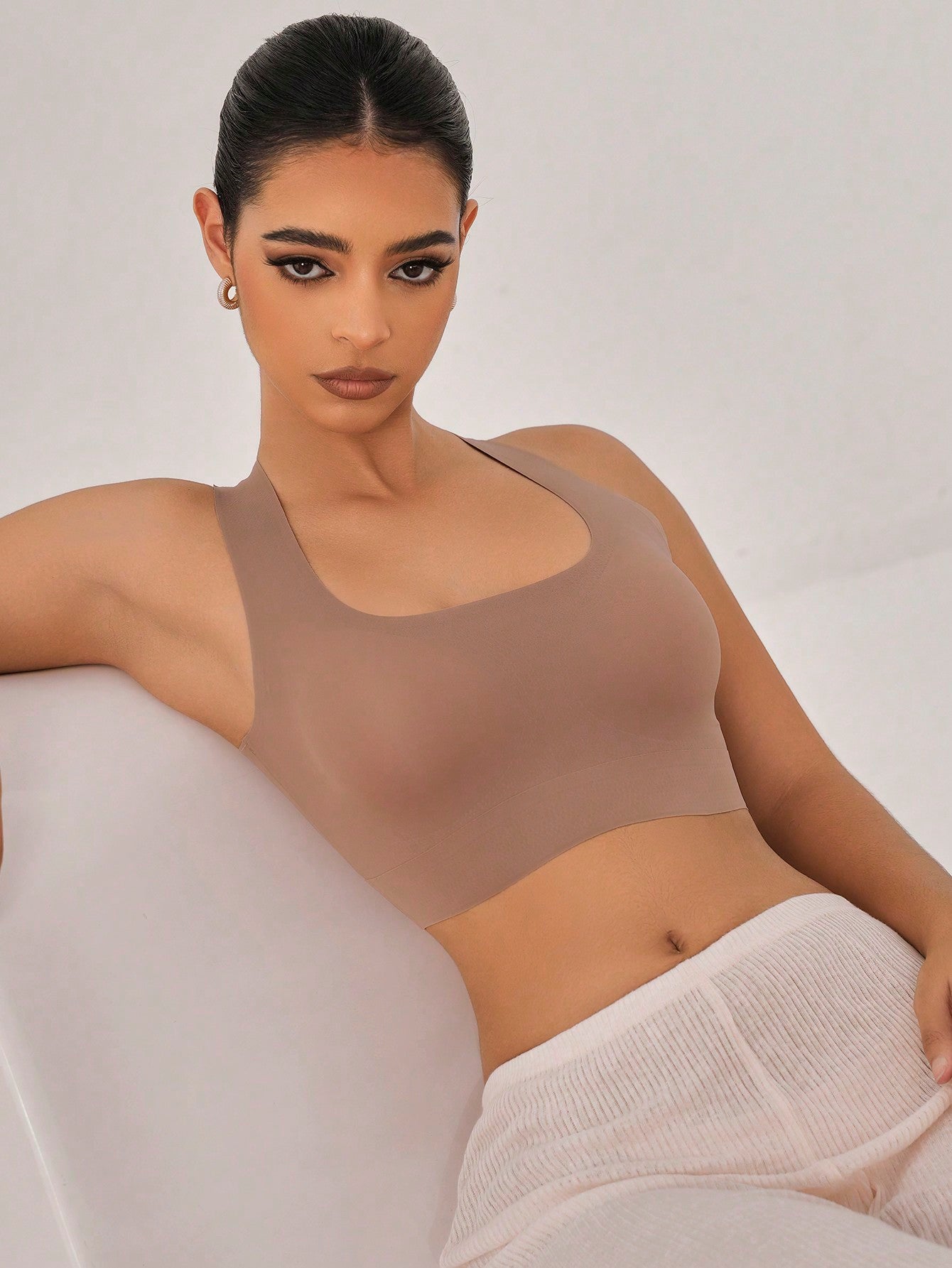 NudeFit Women Criss Cross Seamless Bra, 1pc