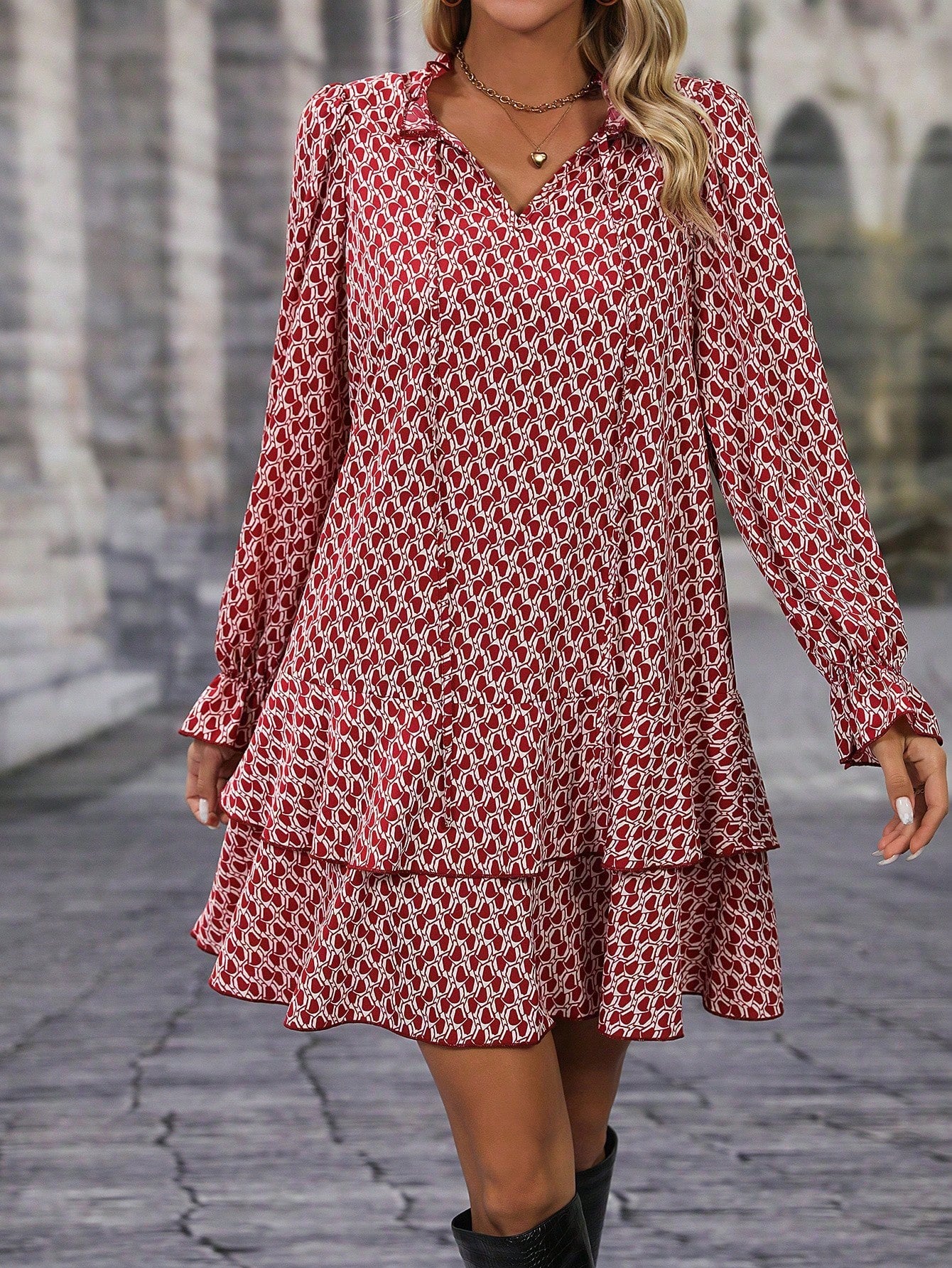 EMERY ROSE Allover Print Flare Sleeve Ruffle Hem Smock Dress